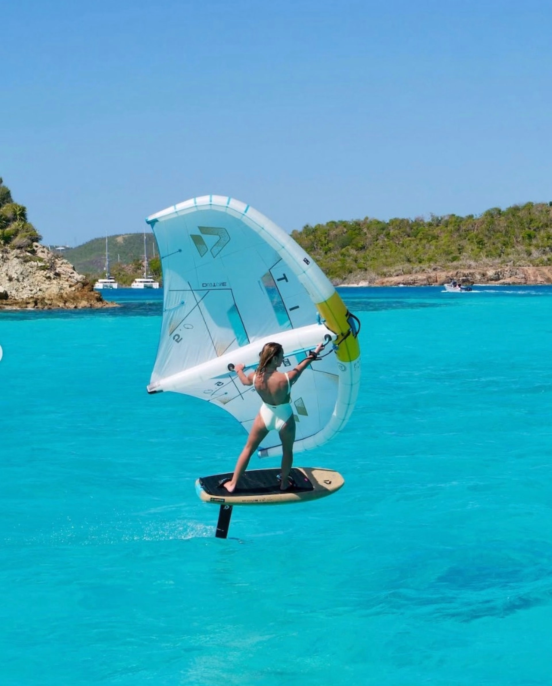 Stage de voile / Kitesurf / Wingfoil en trimaran aux Grenadines