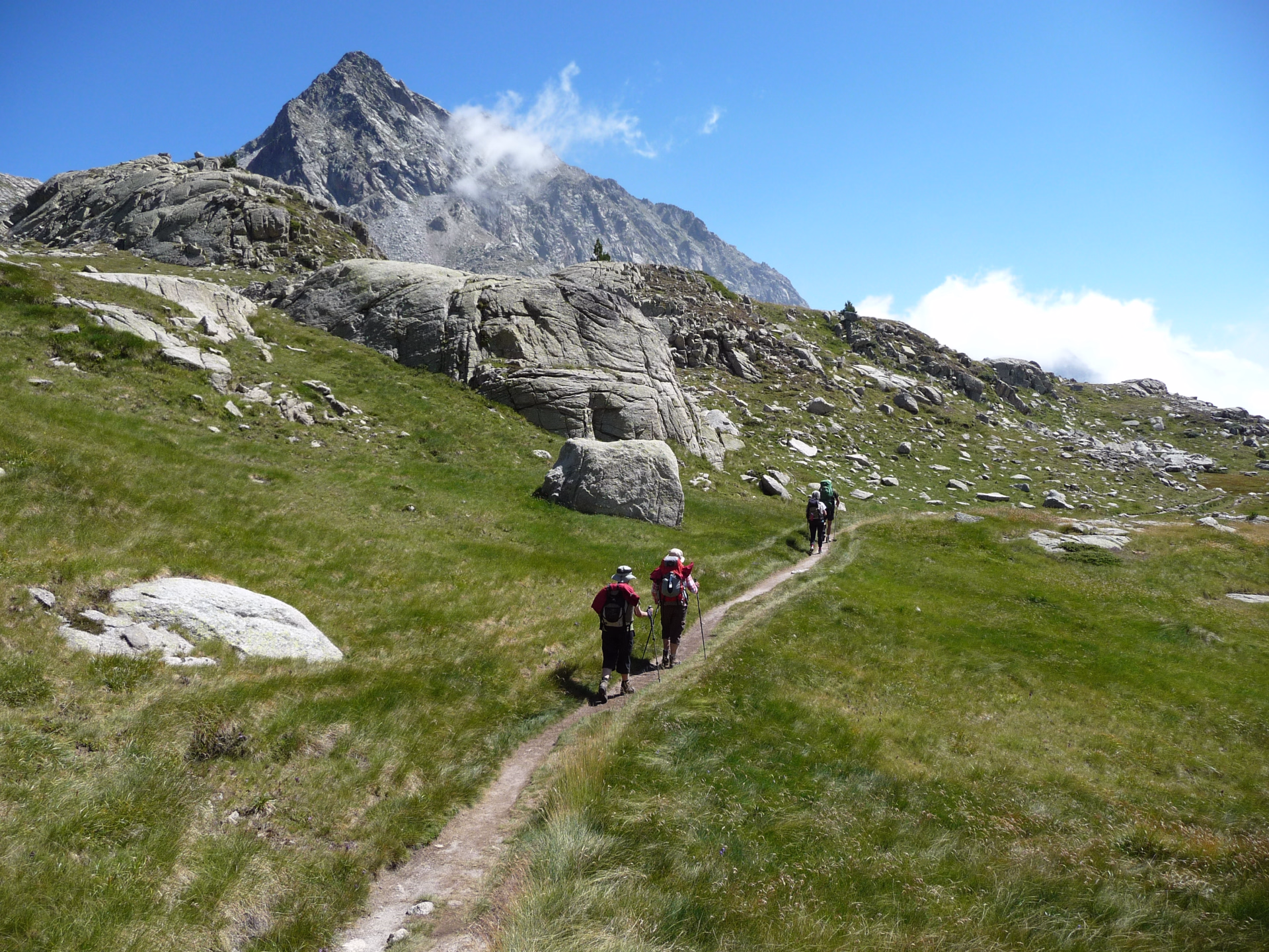 Randonnée à la découverte des lacs des Encantats en Val d’Aran