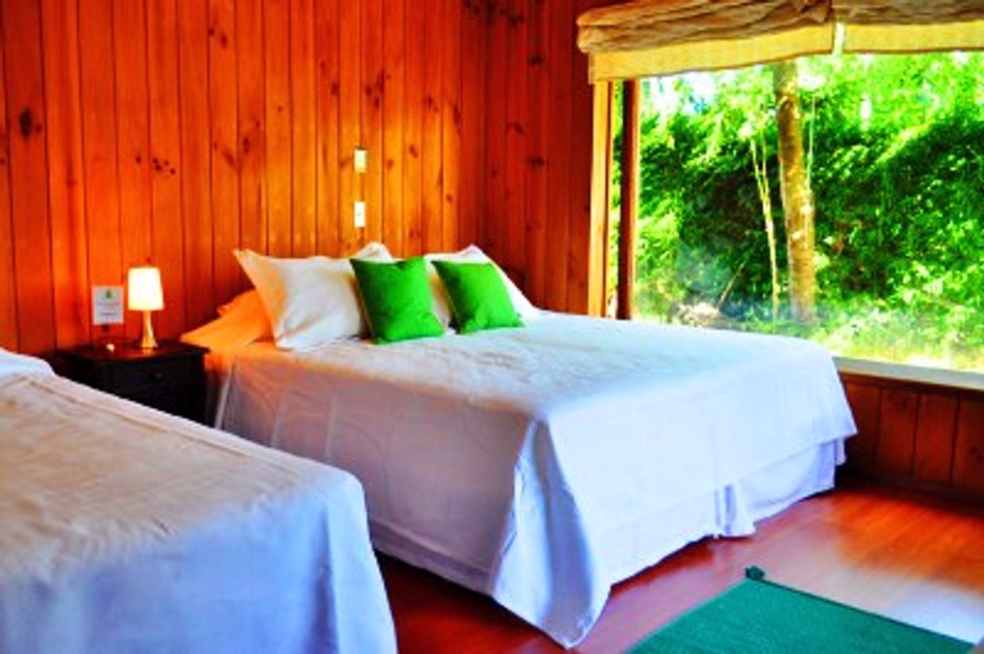 🏩 Hôtel 2* - Jours 3 à 5