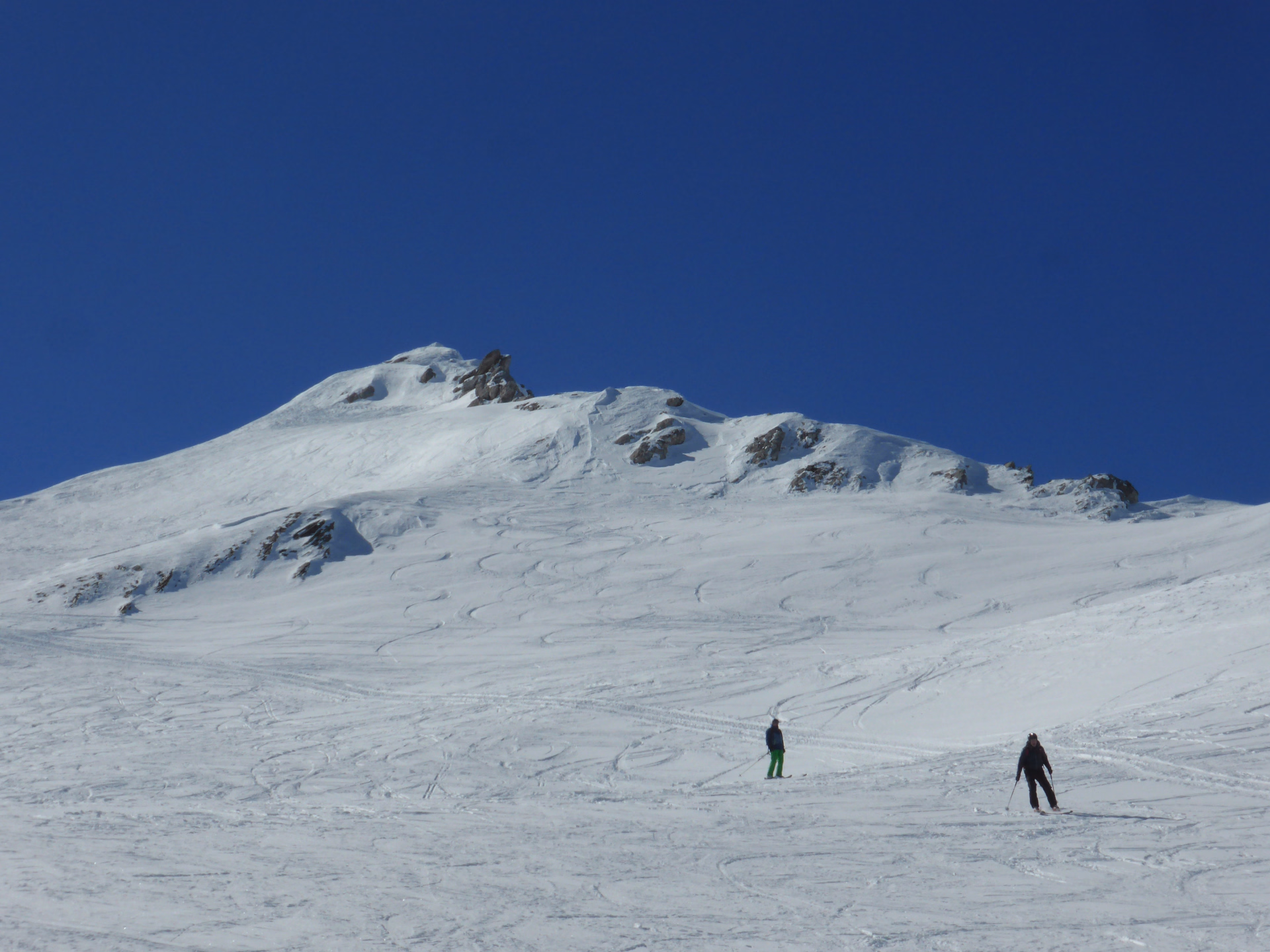 Week-end prolongé en ski de randonnée au Col du Grand-Saint-Bernard