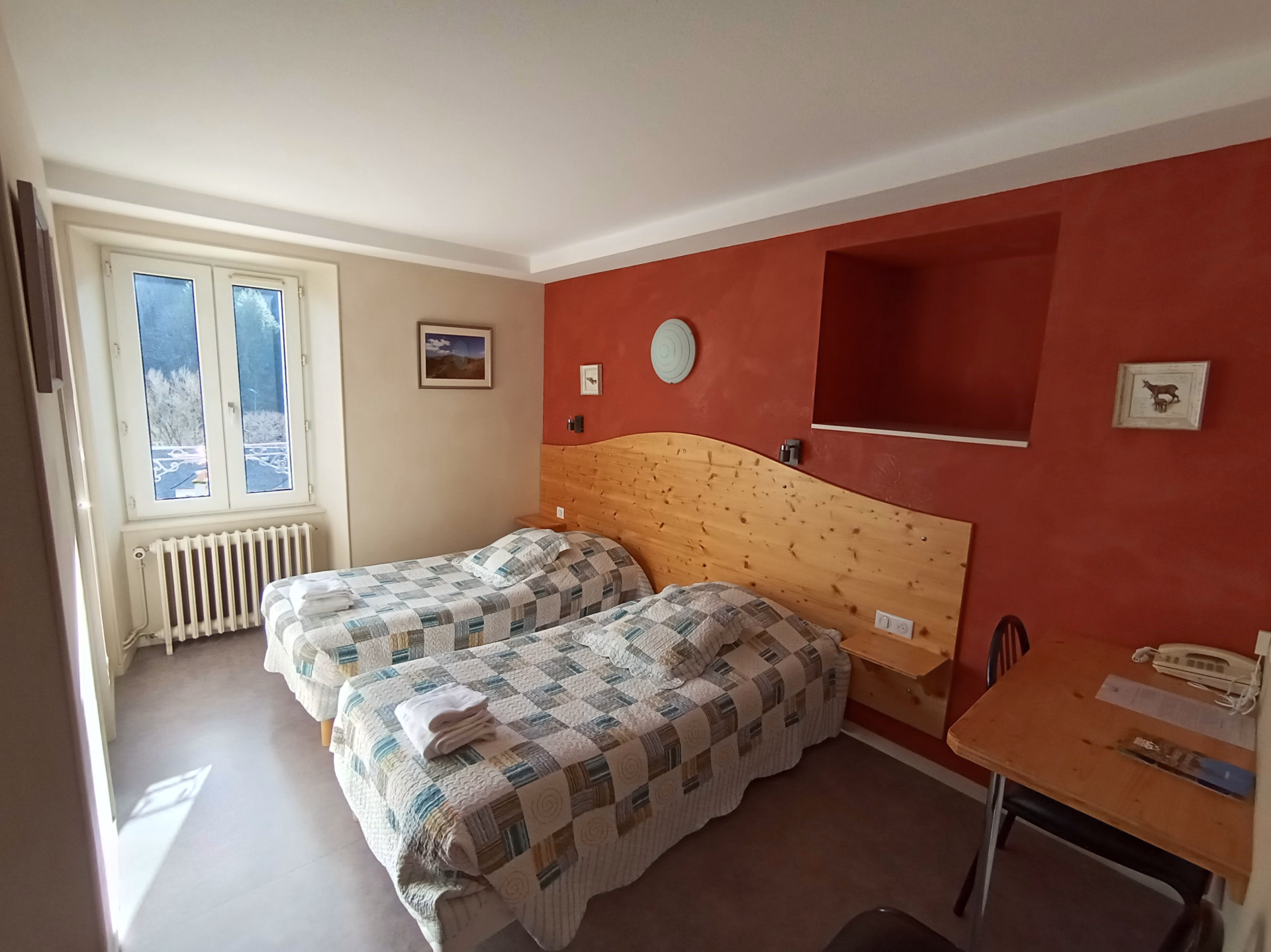 🏨 Hôtel 2*