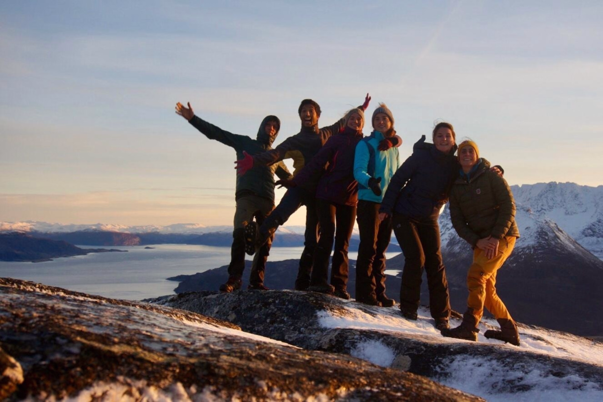 Lofoten : odyssée hivernale en voilier, raquettes, aurores boréales