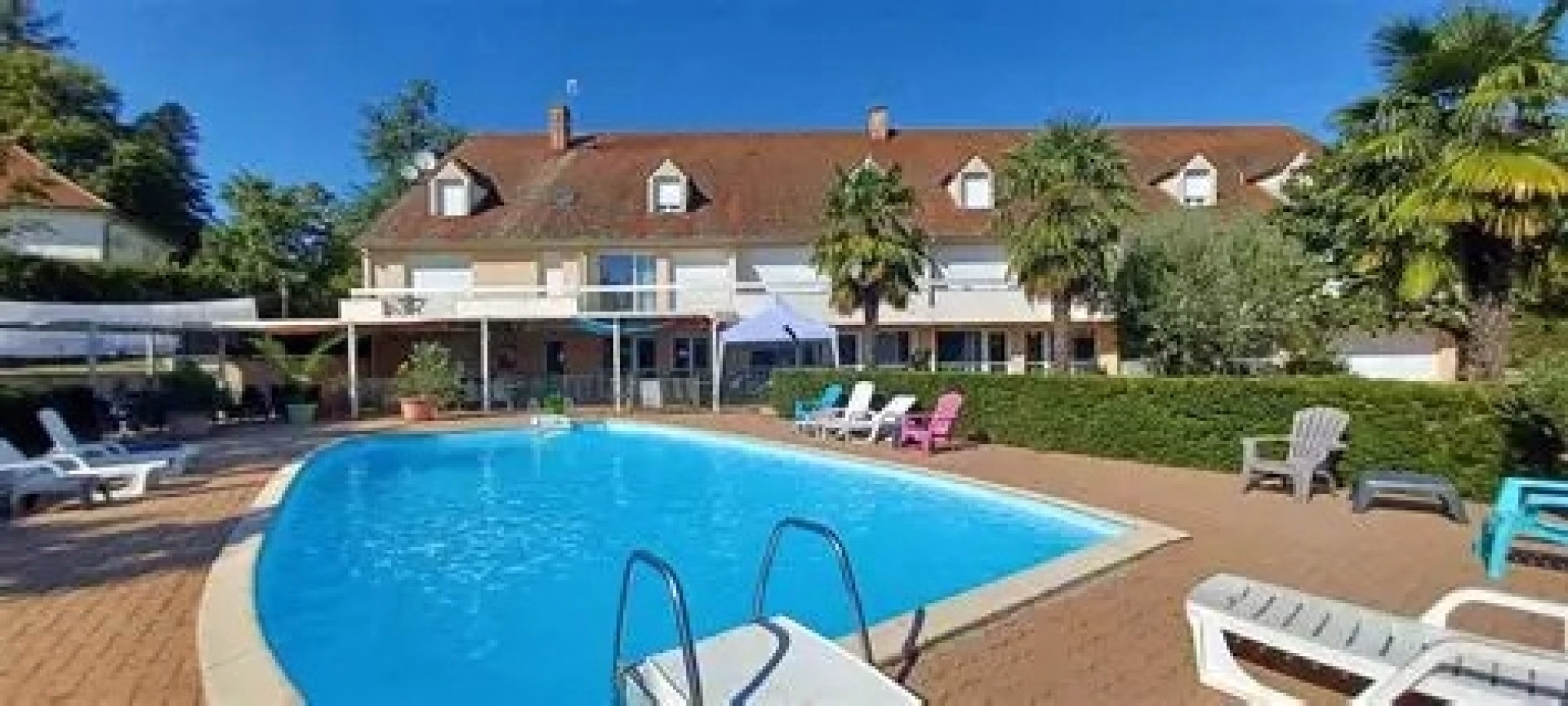 🏨 Hôtel 2* - Jour 1