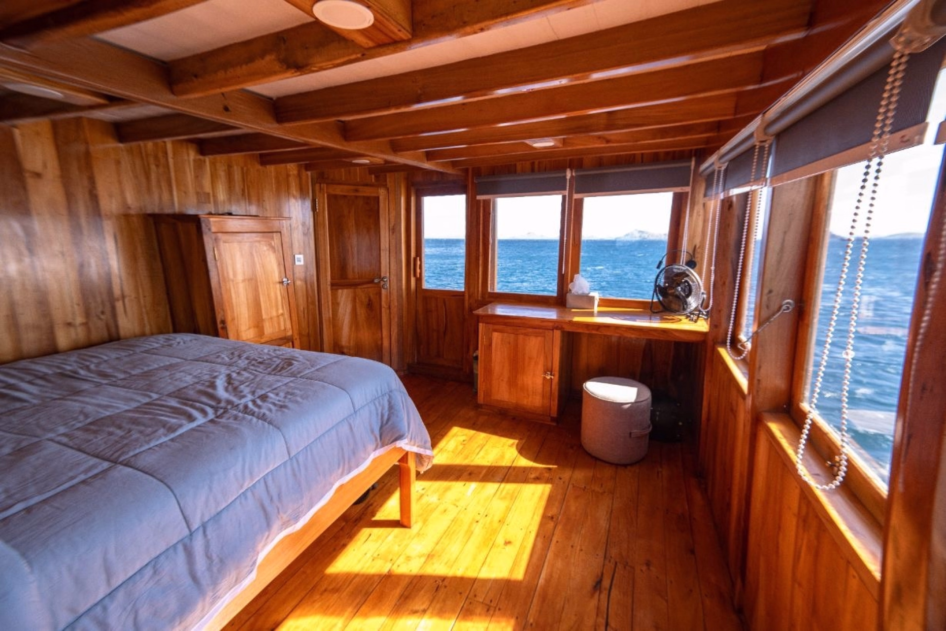 🚢 Bateau de croisière à moteur - Jours 1 à 3