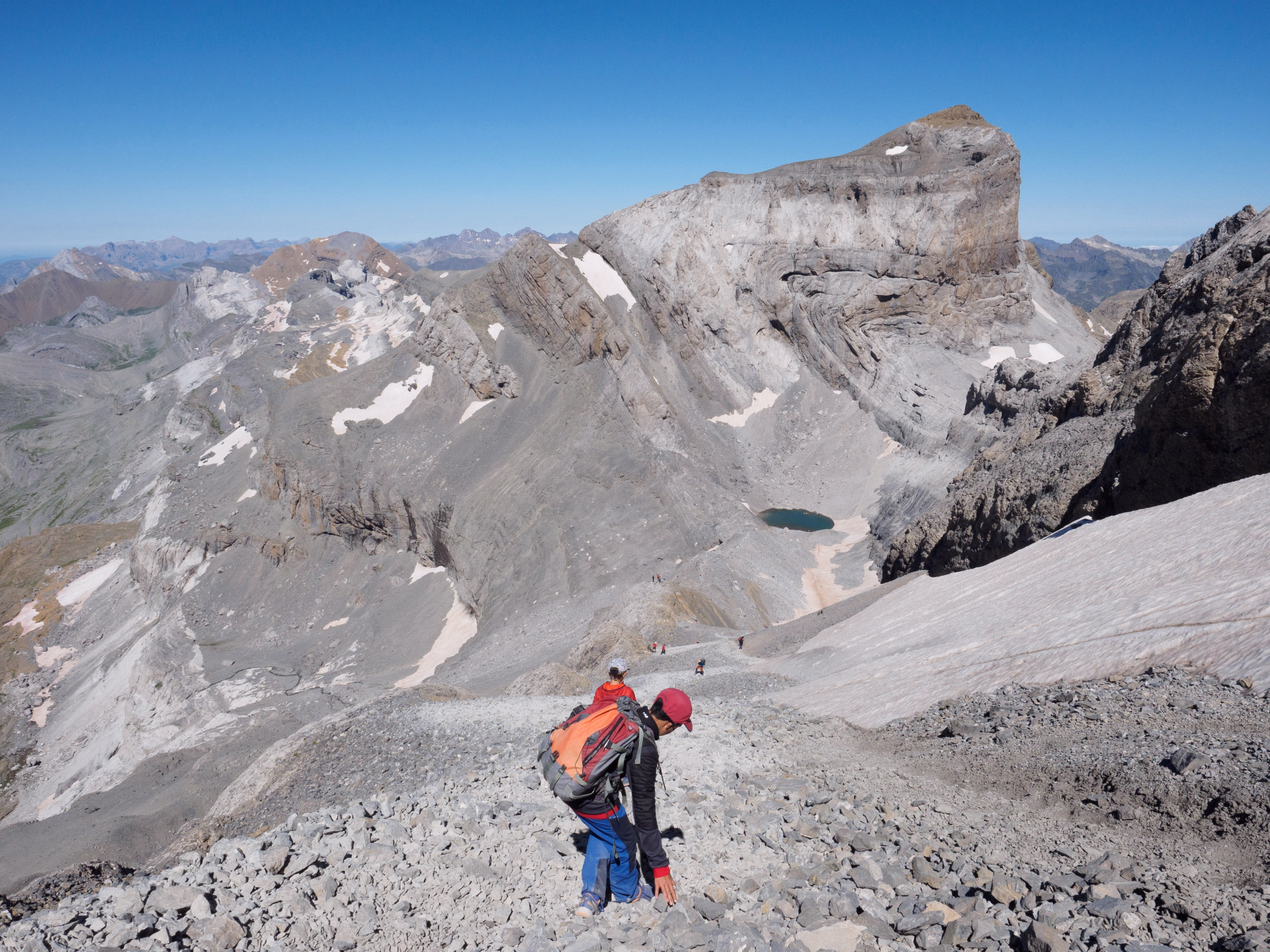 Les belvédères pyrénéens : itinérance du Petit Vignemale au Mont Perdu