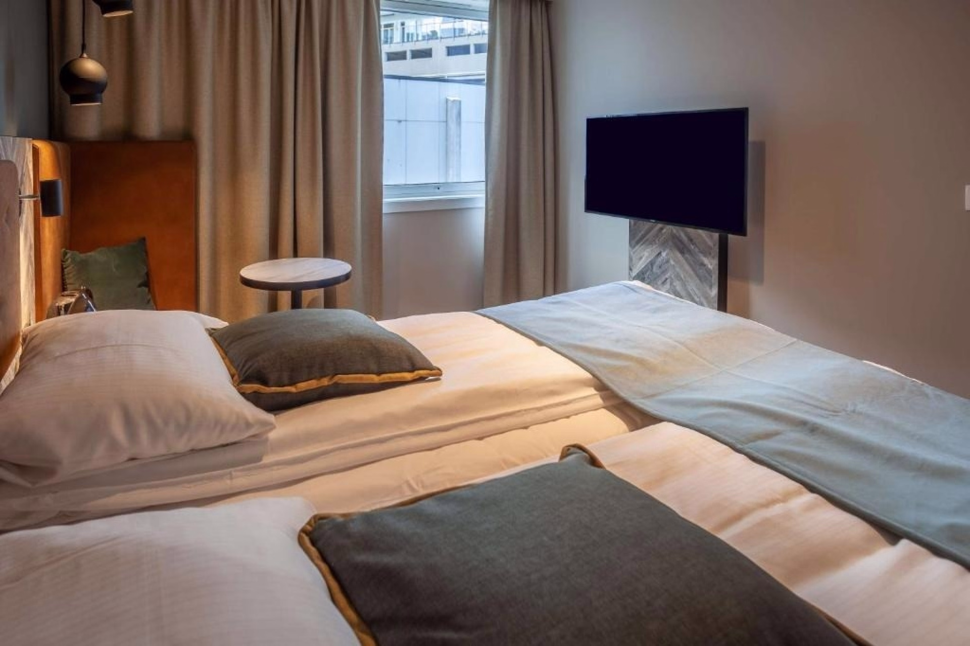 🏨 Hôtel 3* - Jour 1