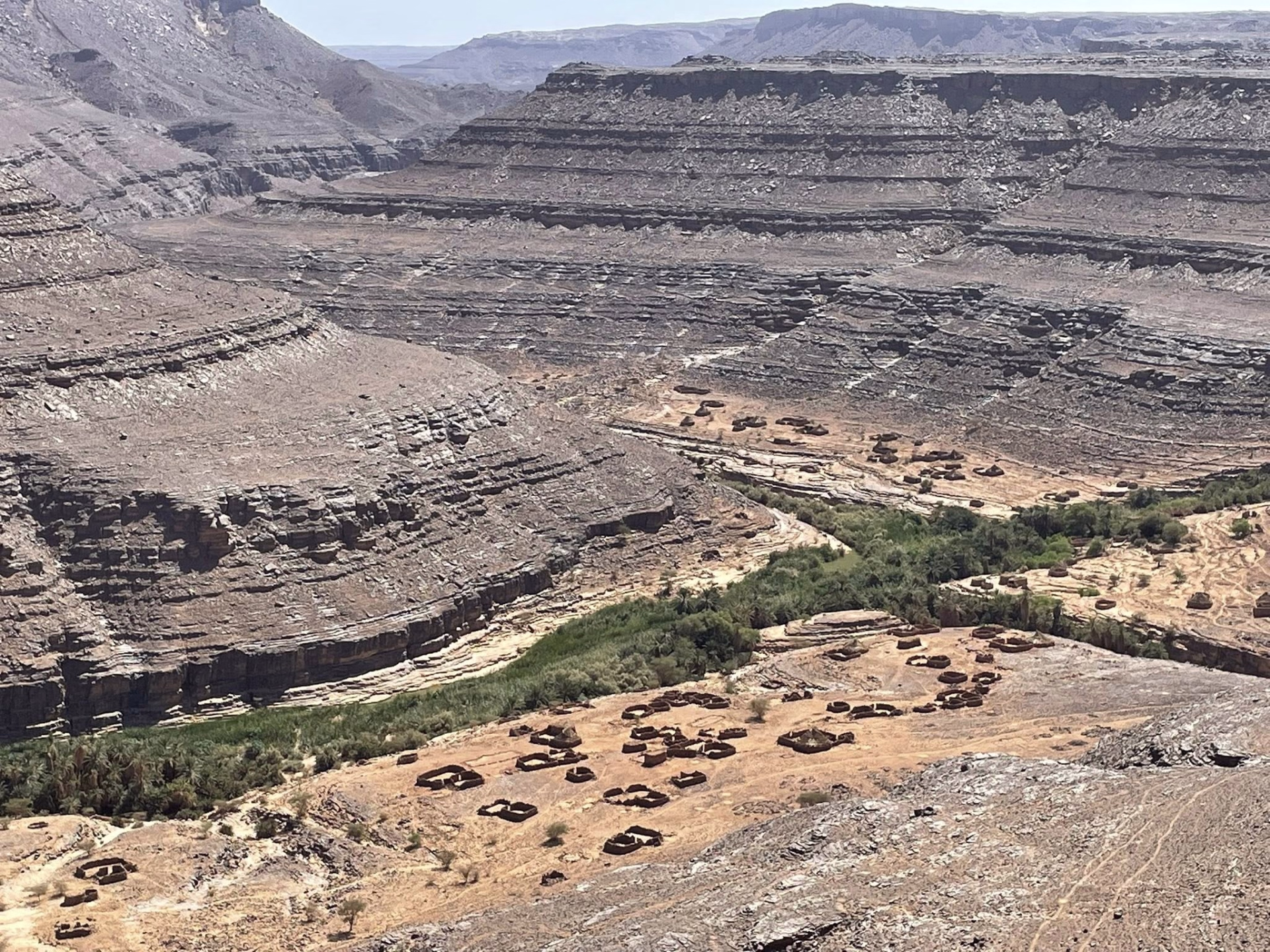 Randonnée et yoga au cœur des dunes du Sahara