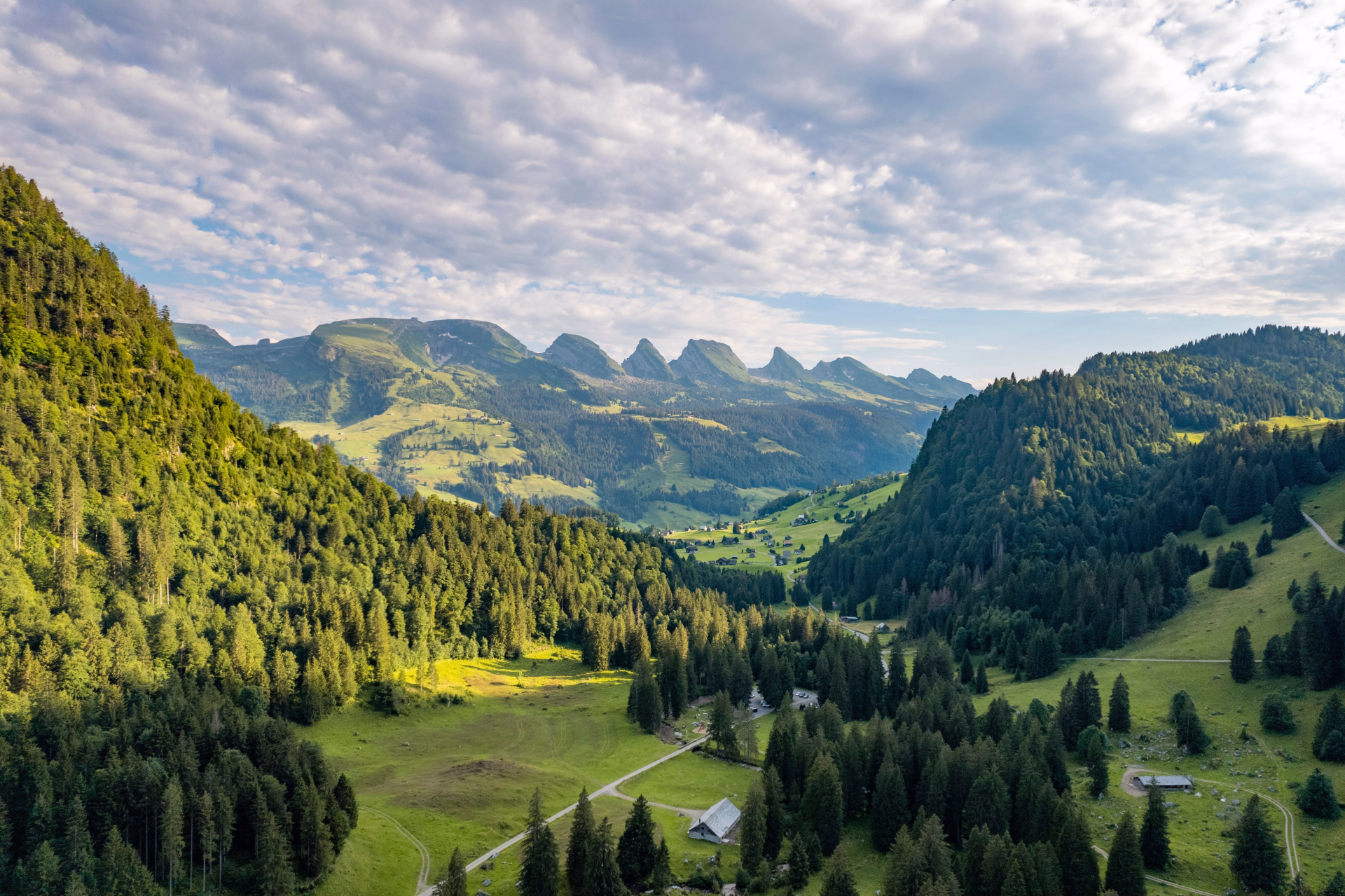 Randonnée alpine des Churfirsten au Säntis en Suisse