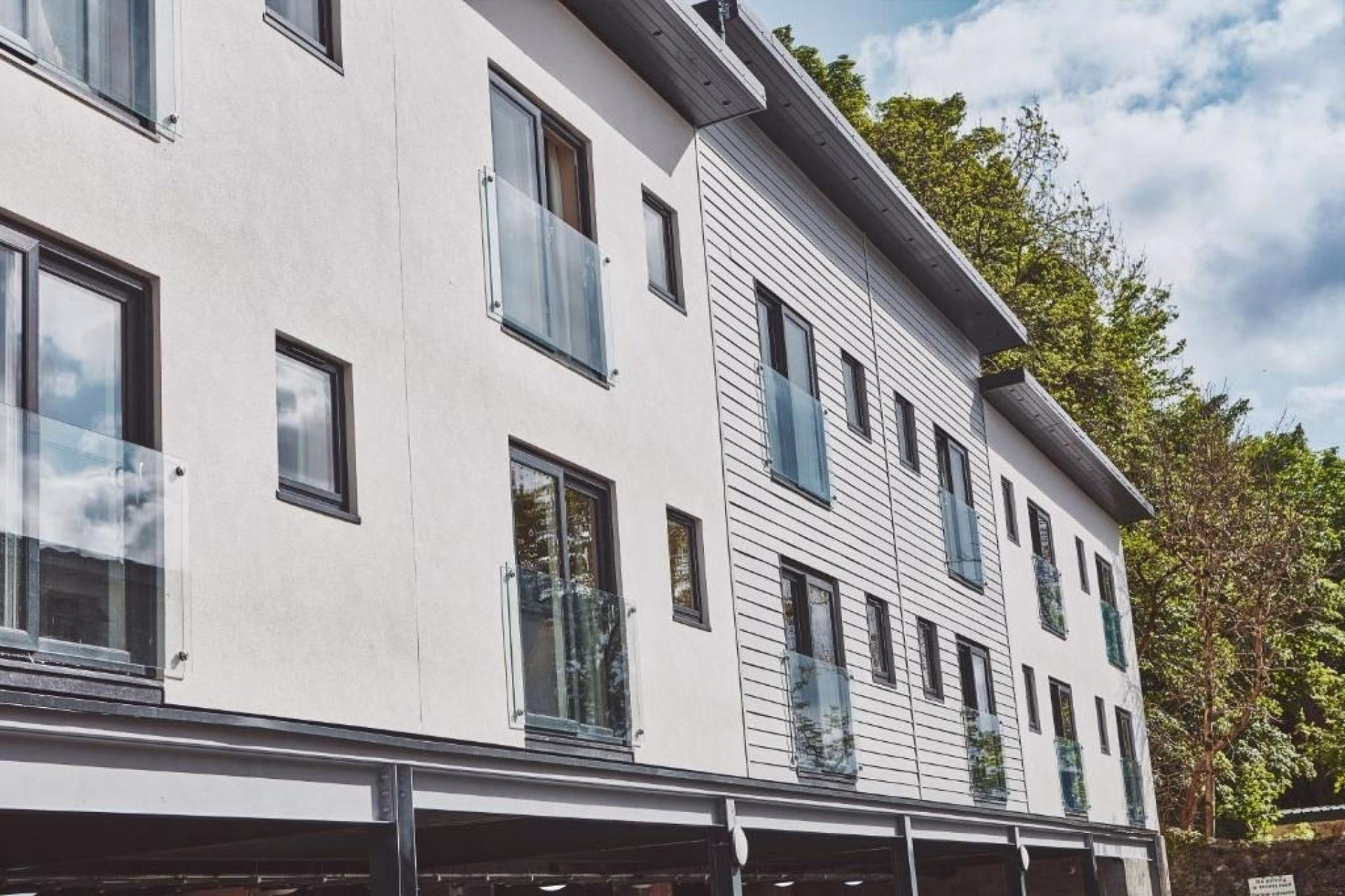 🏨 Hôtel 4* - Jours 6 à 7