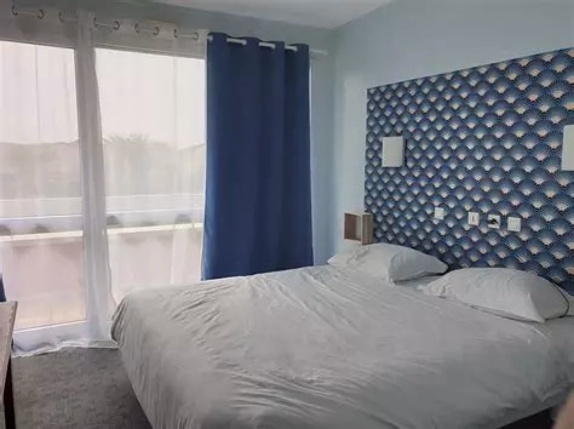 🏨 Hôtel 2* - Jour 1