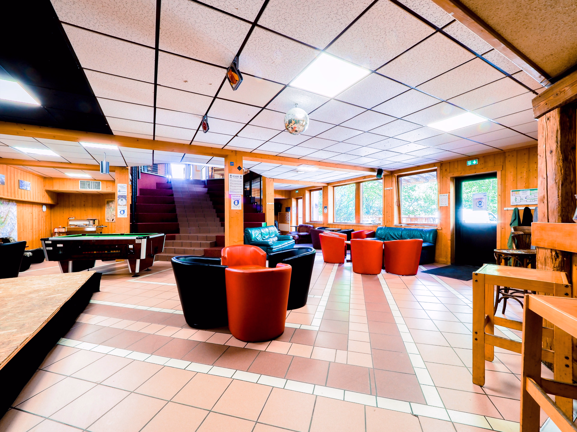 🏠 Auberge de jeunesse - Jours 1 à 7