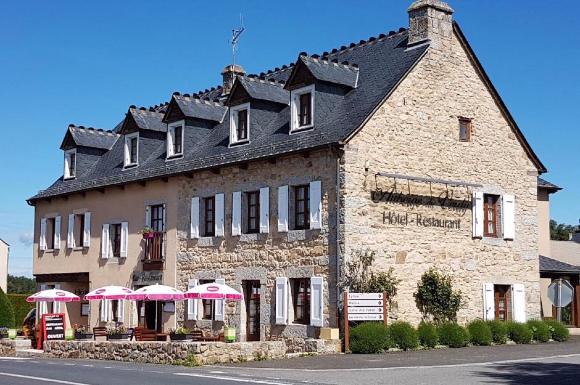 🏠 Auberge - Jours 1 à 5