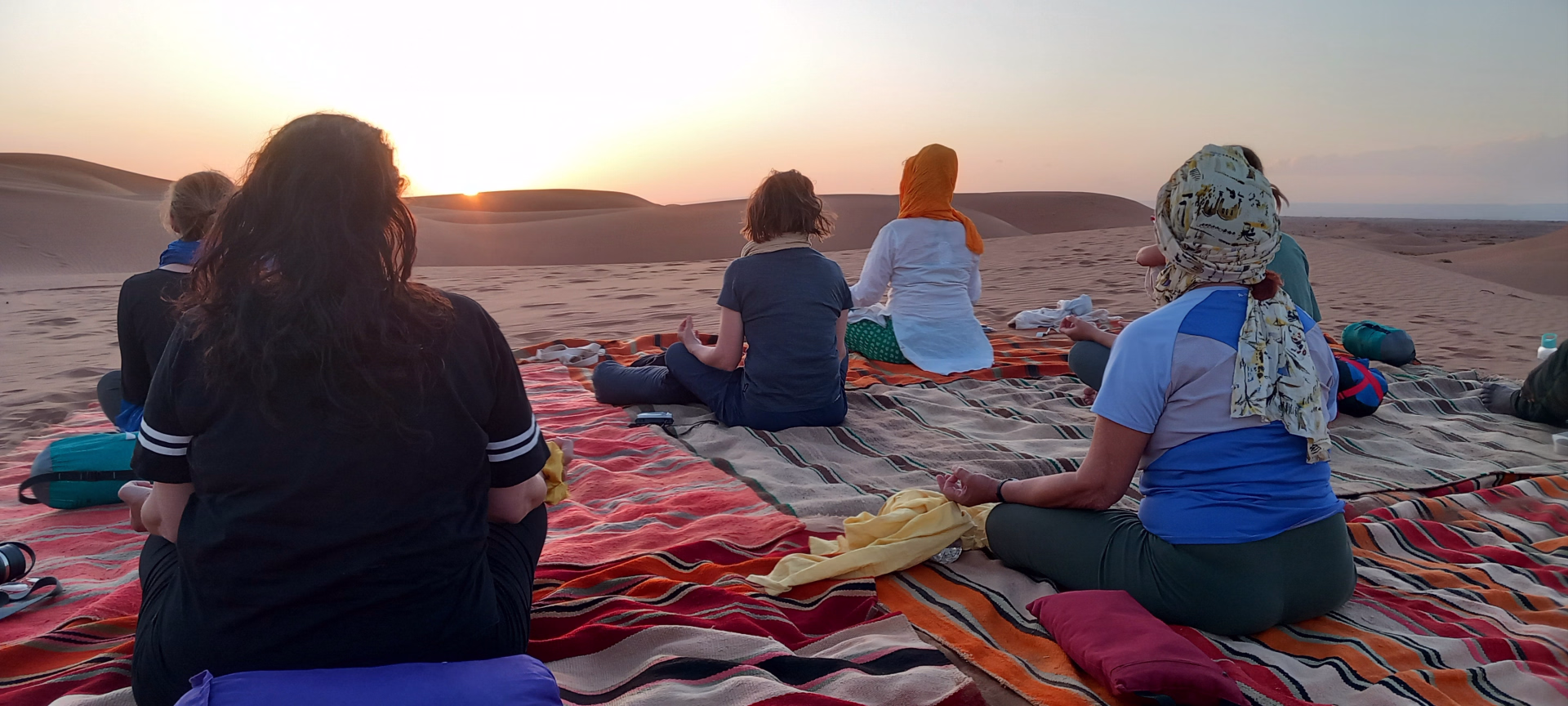 Trek initiatique, yoga, méditation, ayurvéda dans le désert du Sahara
