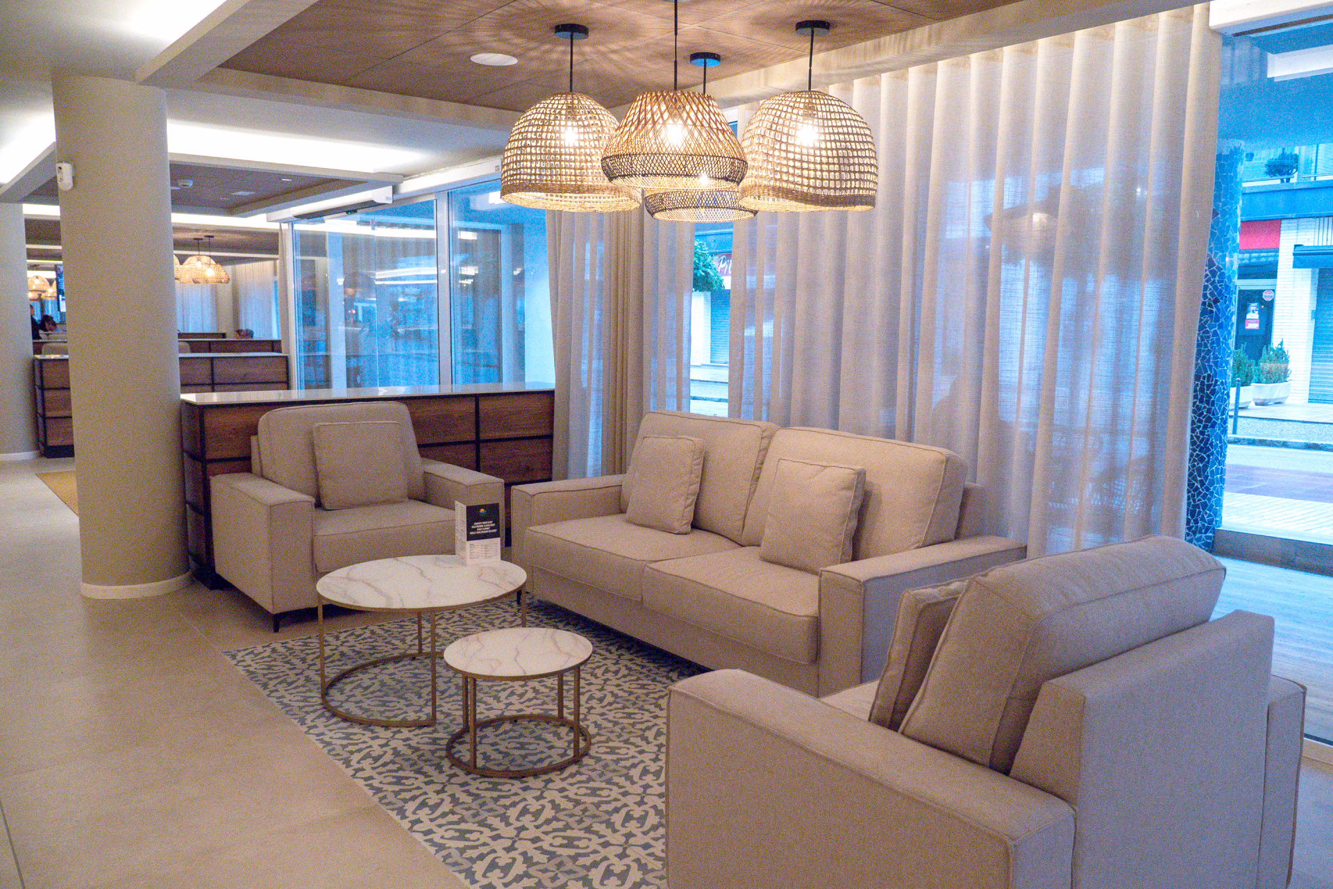 backpack.hotels.accommotation_type.hotel_4_stars