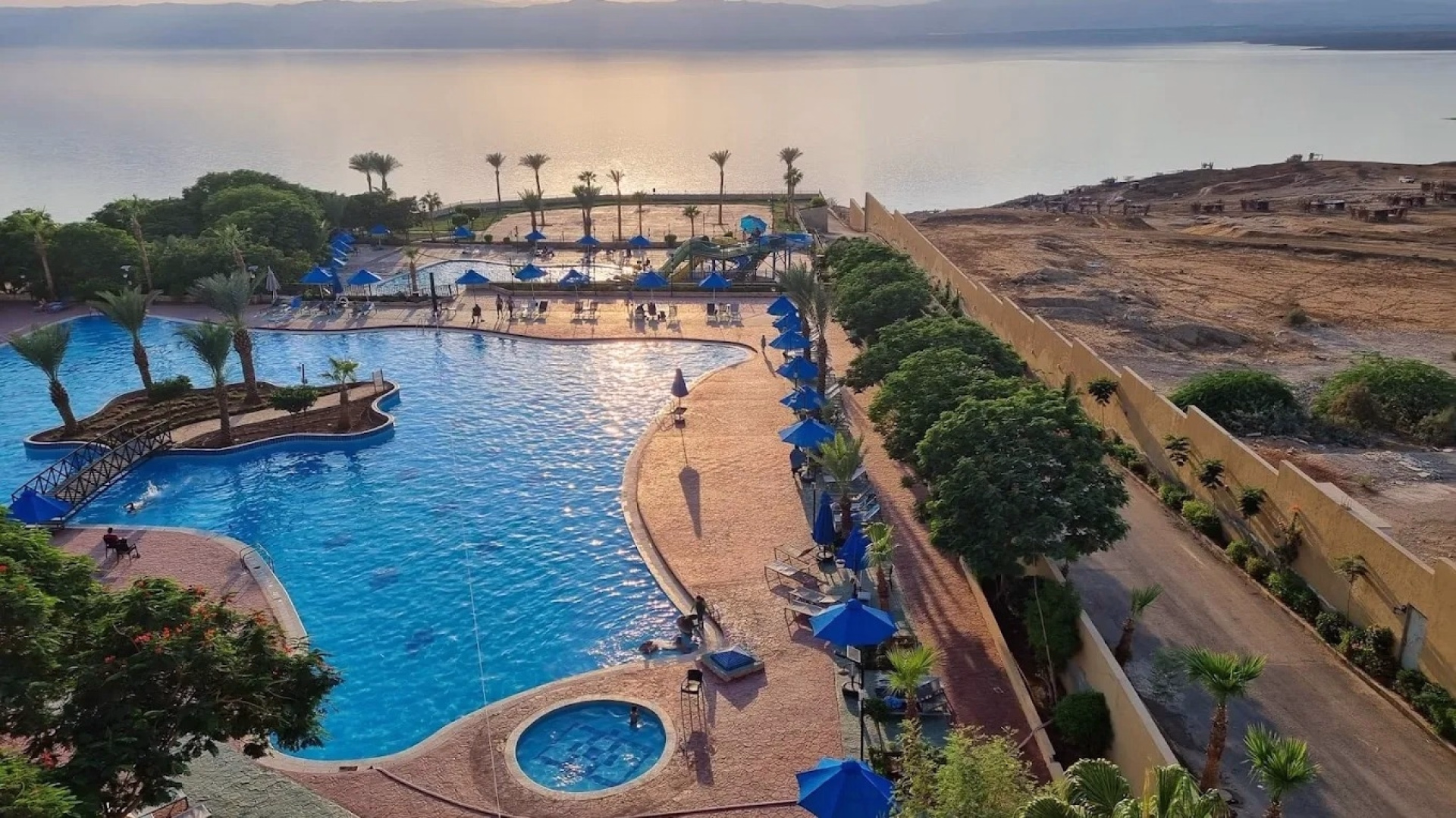 🏨 Hôtel 4* - Jours 2 à 3