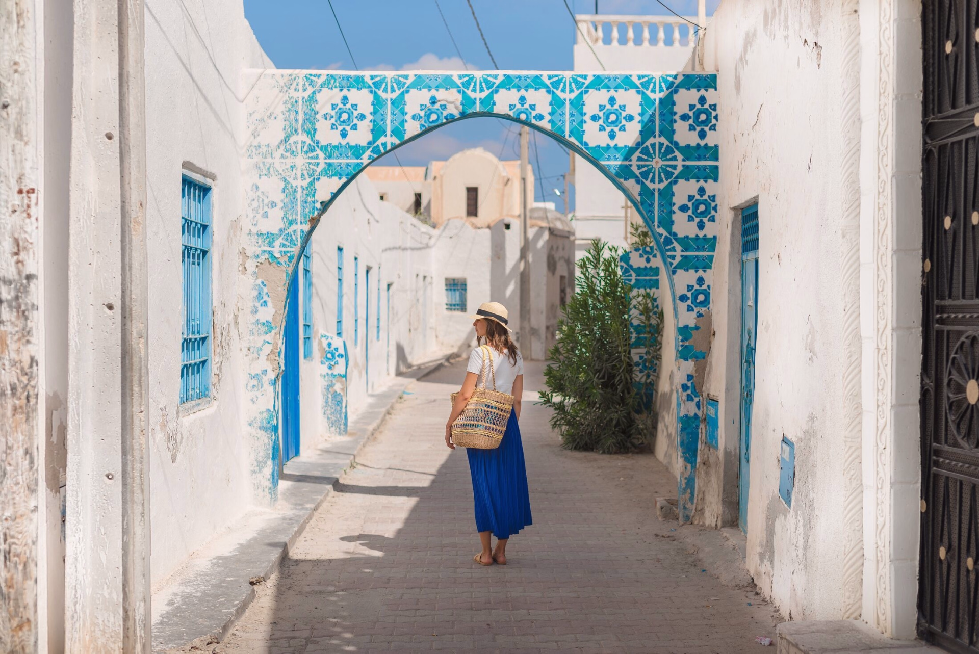 Djerba Island Vibes : Plongée, Yoga, Désert & Culture