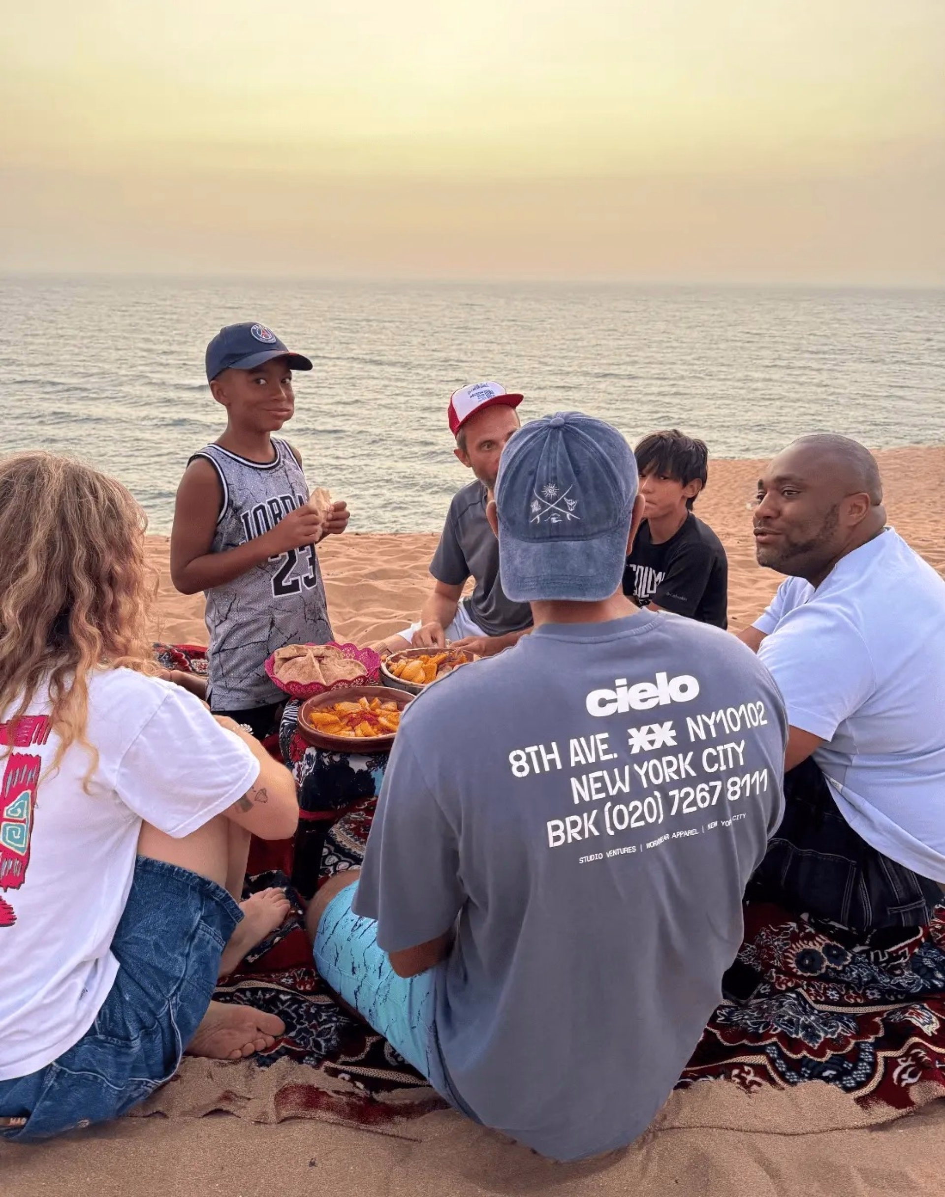 Familienurlaub in Taghazout: Surfen lernen in Marokko