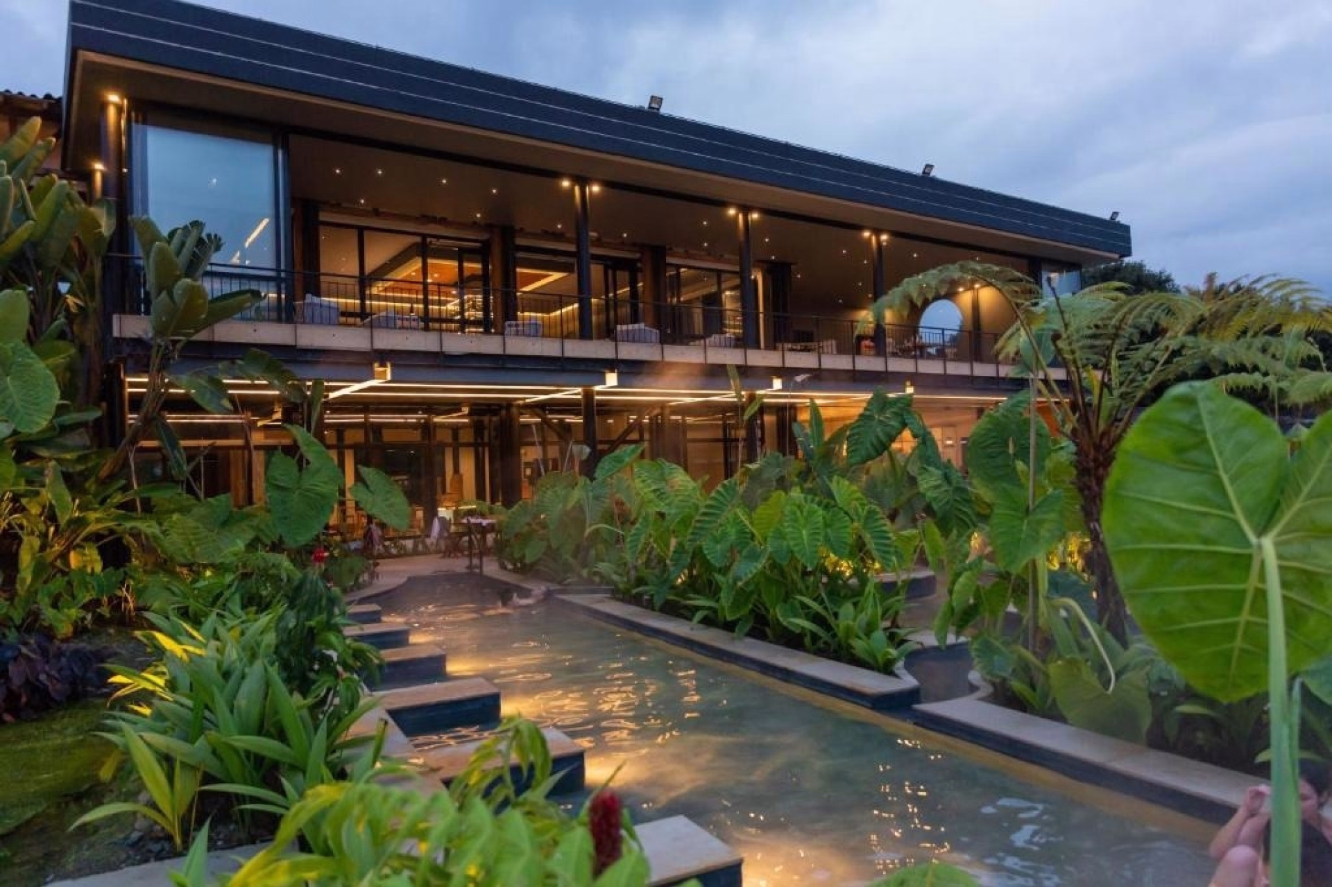 🏨 Hôtel 4* - Jour 4