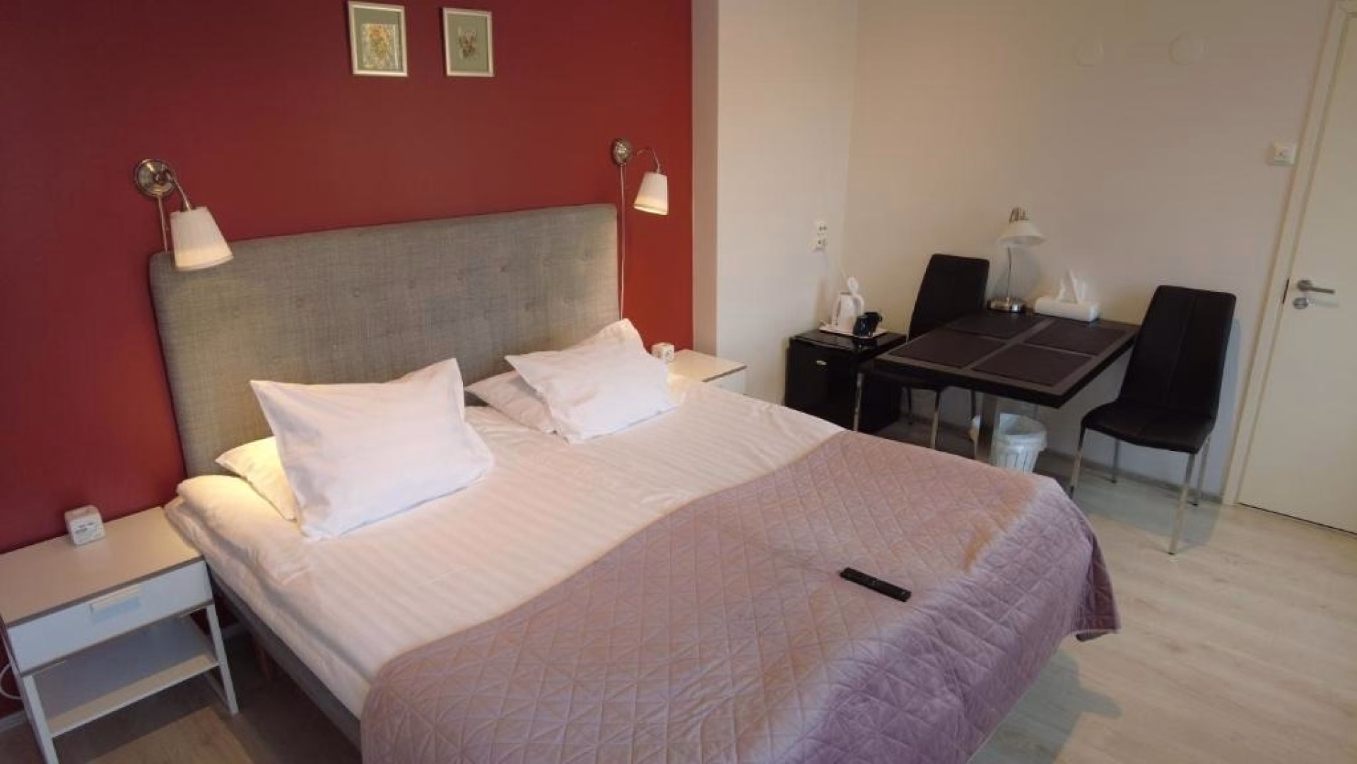 🏨 Hôtel 3* - Jours 2 à 3