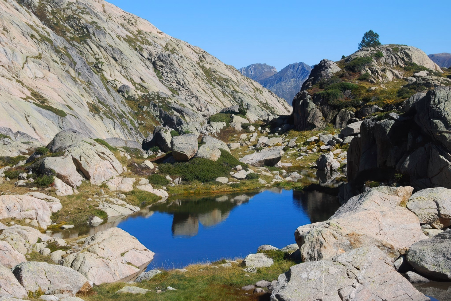Rando-Trek: Tour des lacs entre Cerdagne et Haute-Ariège