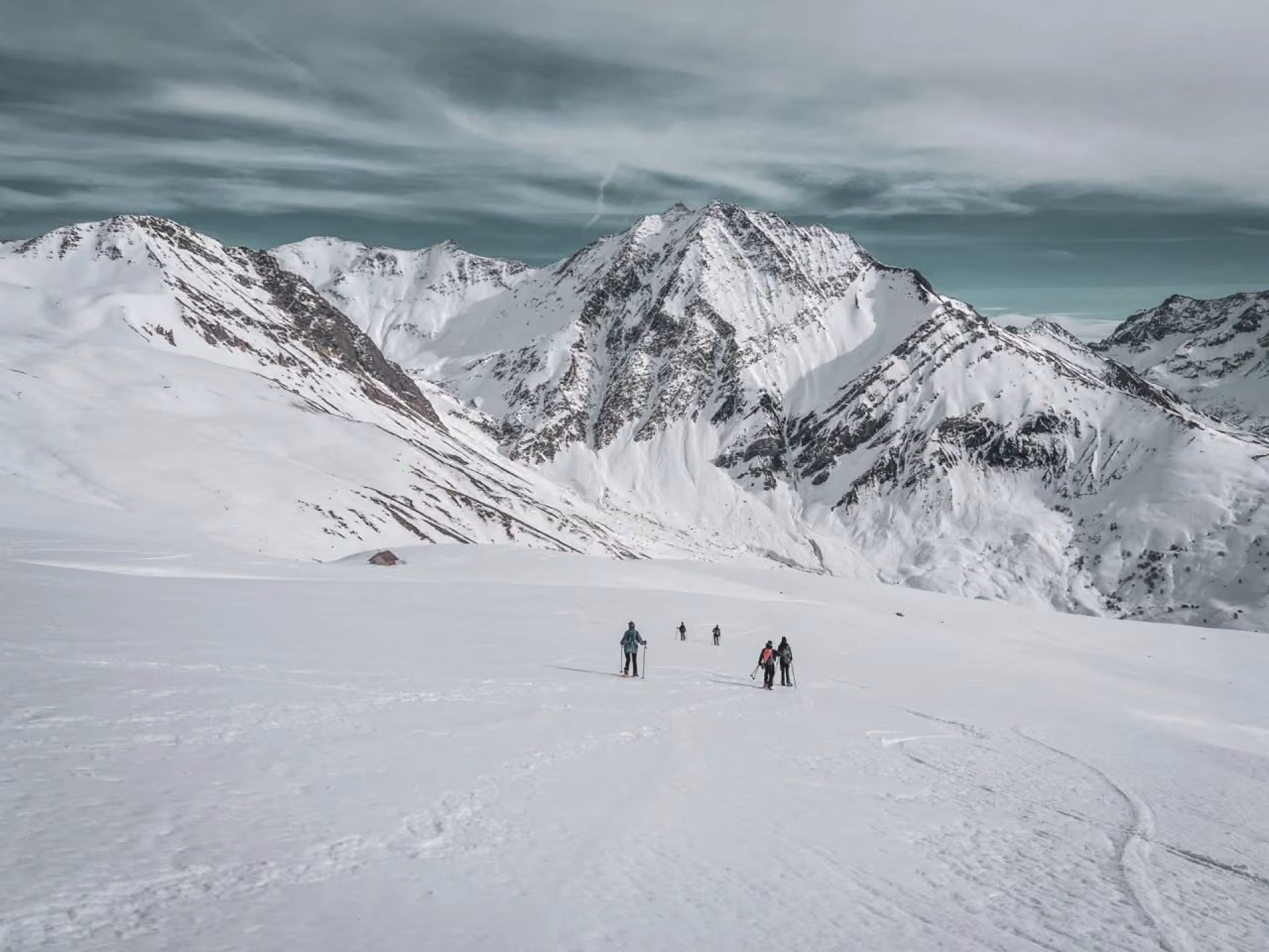 Séjour raquettes dans les Ecrins, face à la Meije