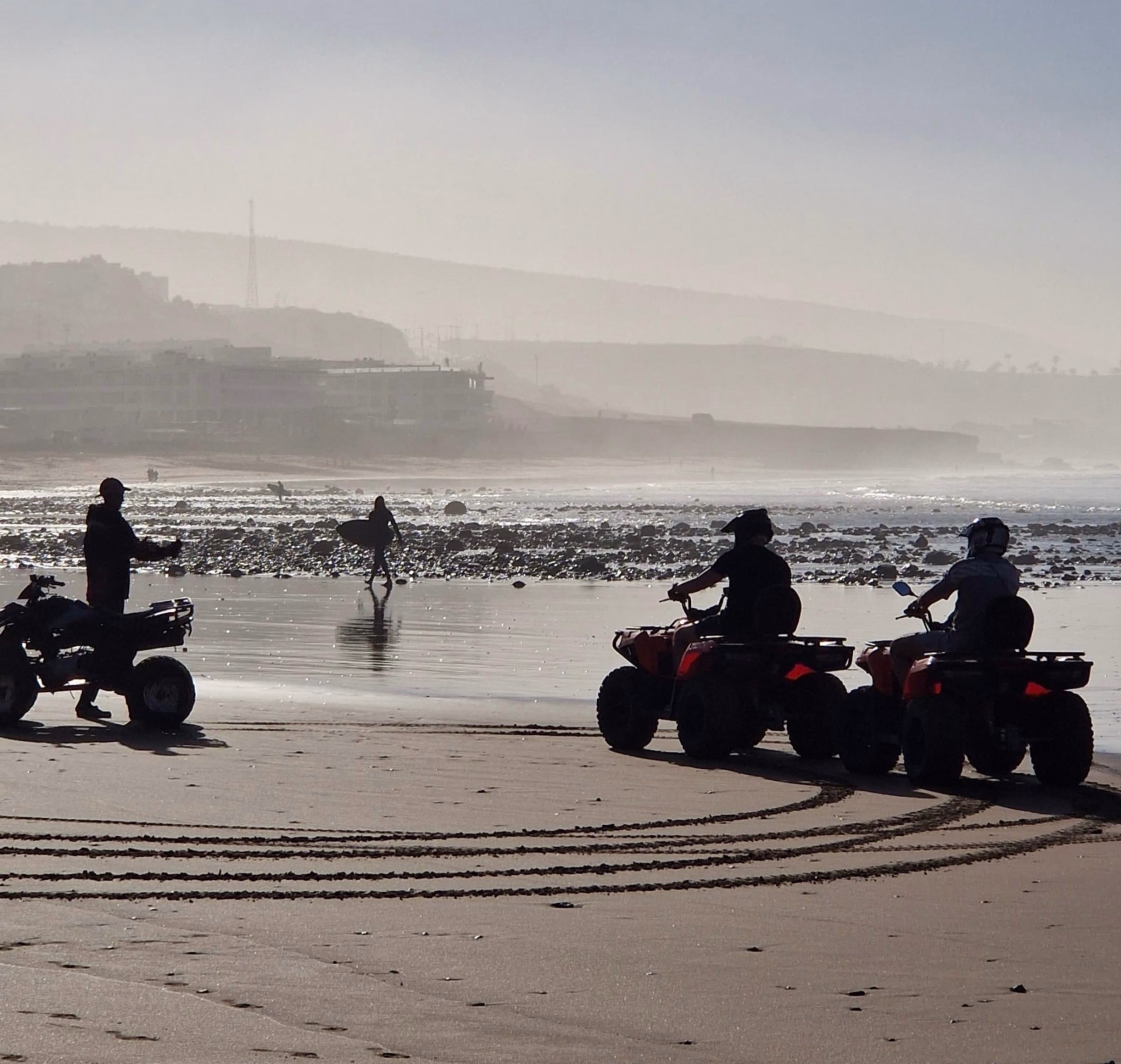 7 jours Surf & yoga entre océan et montagnes dans la baie de Taghazout