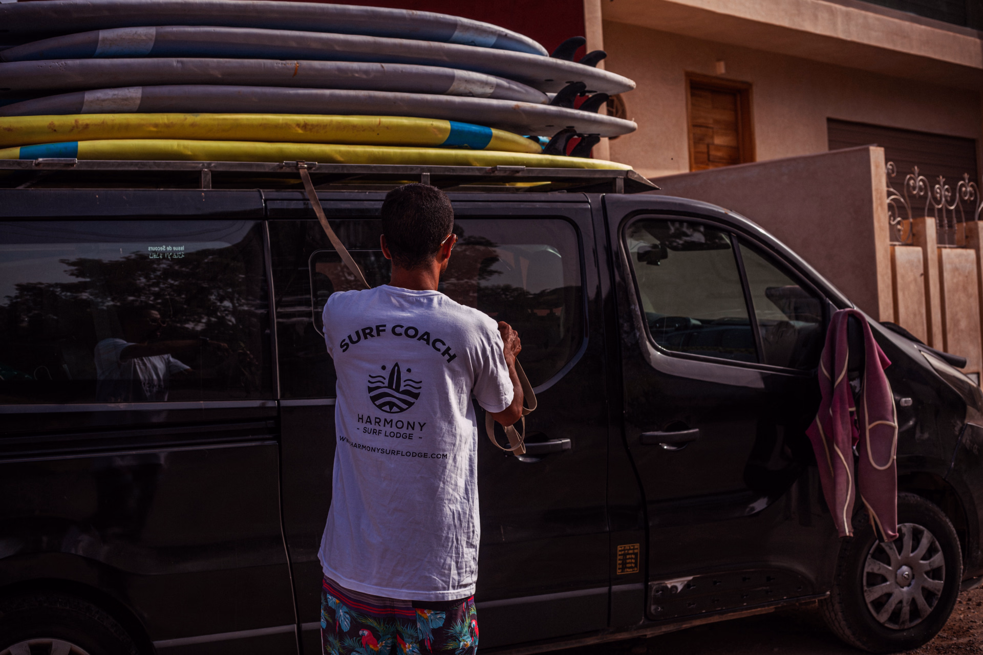 Taghazout Surf Vibes : une semaine entre vagues, soleil et partage