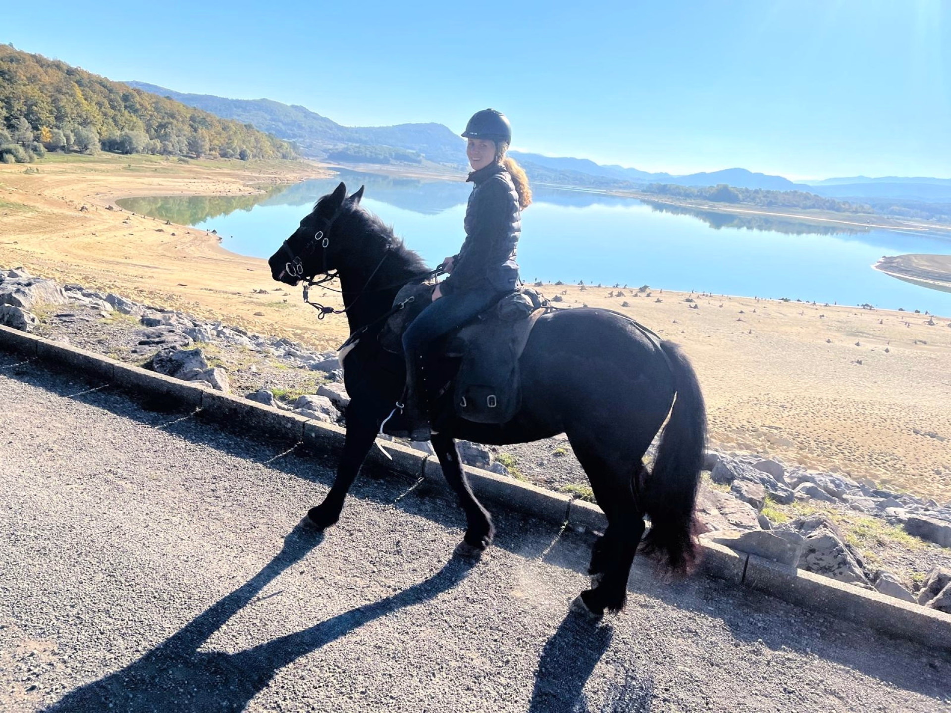 Belles demeures en Pyrénées cathares à cheval