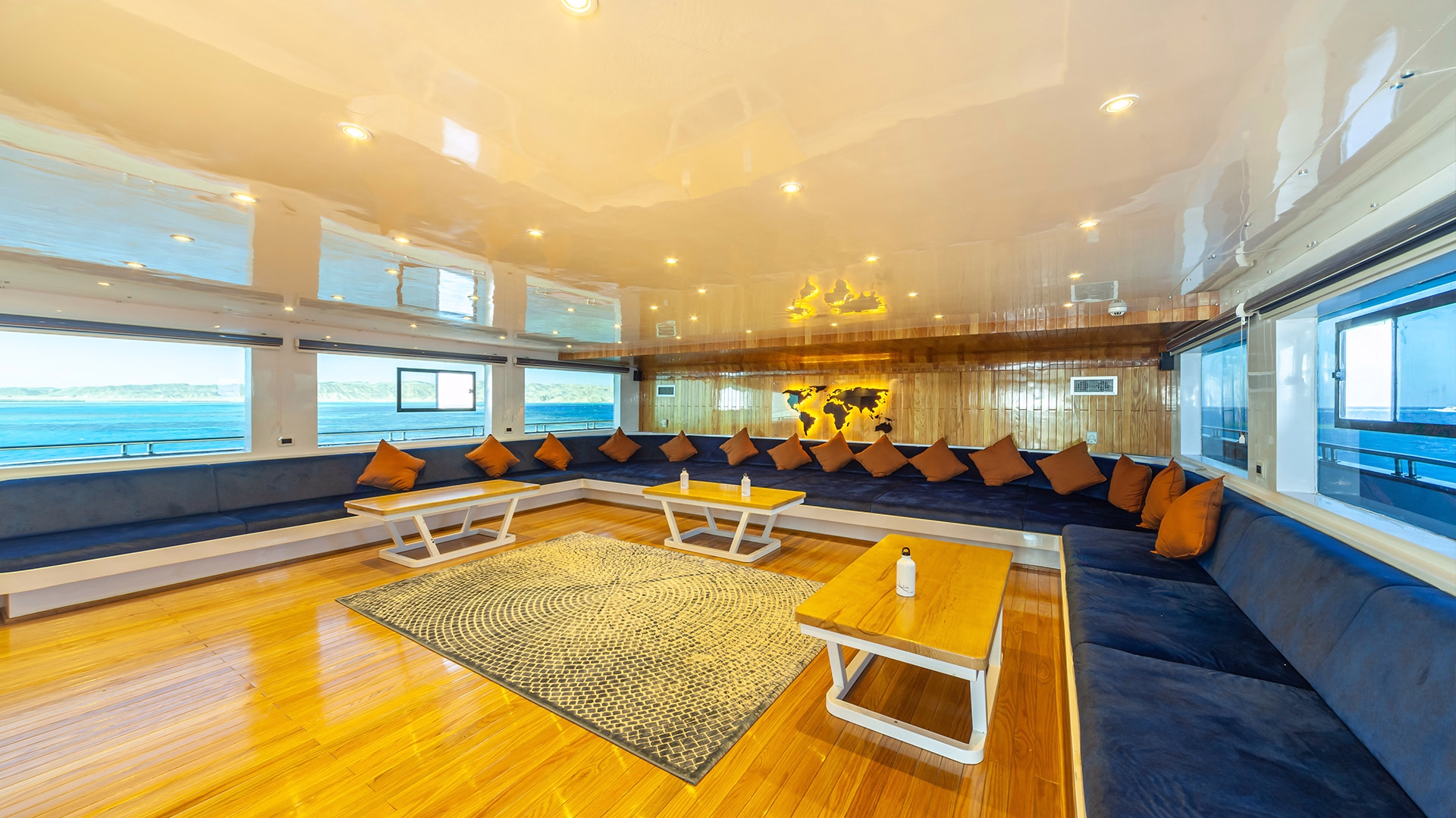 🚢 Bateau de croisière à voile