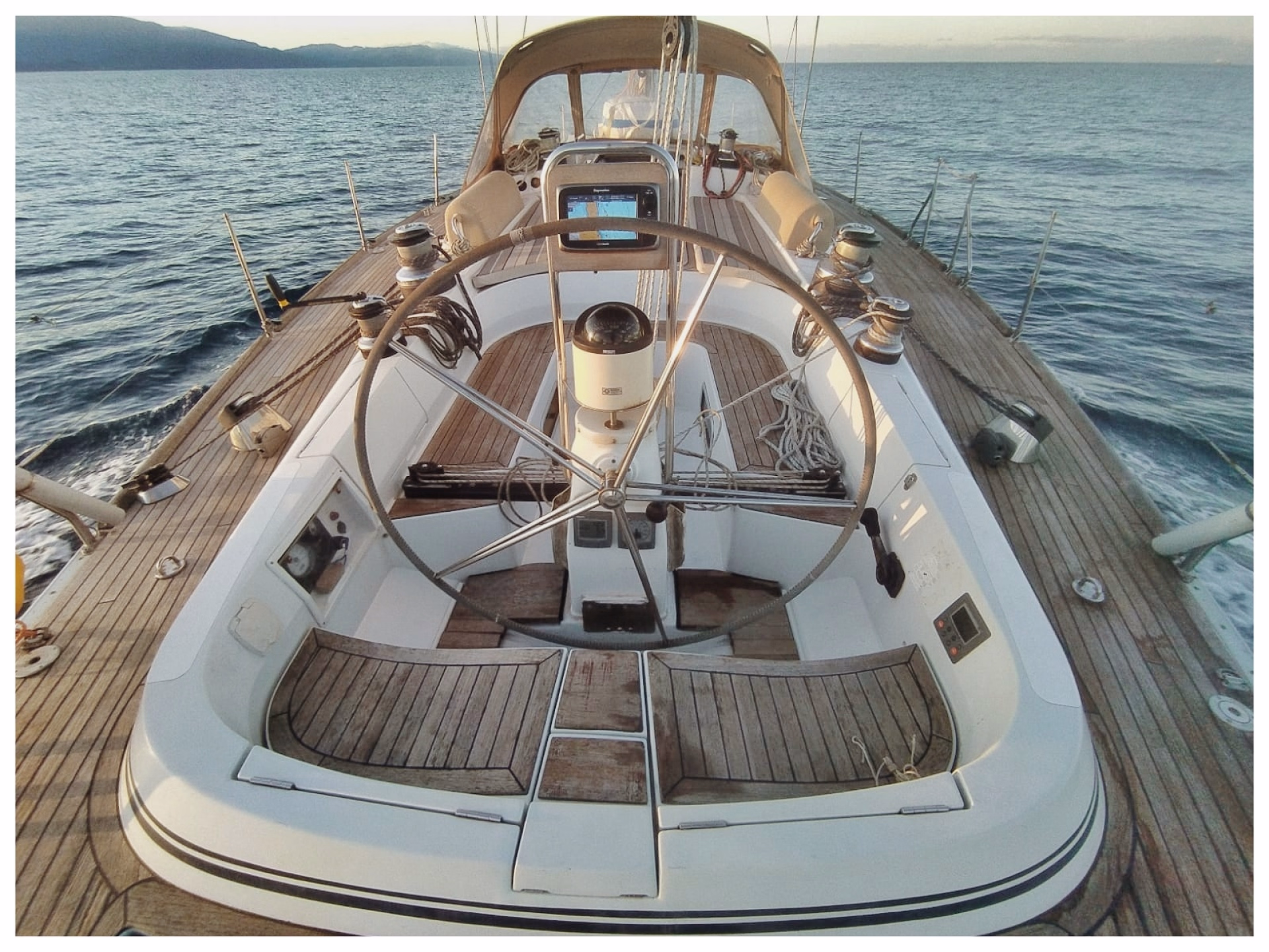 Stage de voile FFV entre le golfe du Morbihan et Belle-Île