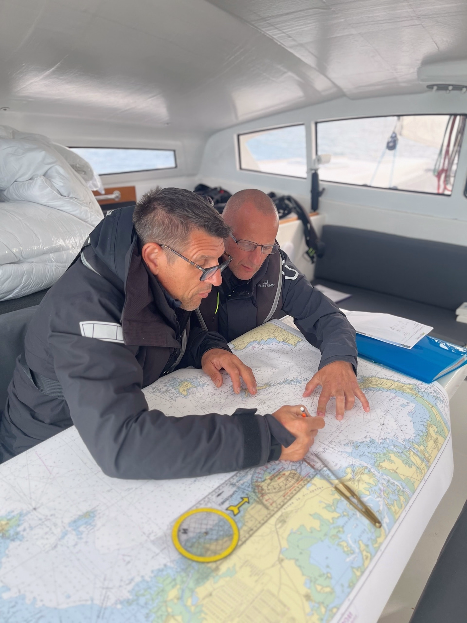 Tour des îles du Morbihan : 3 jours de navigation en catamaran