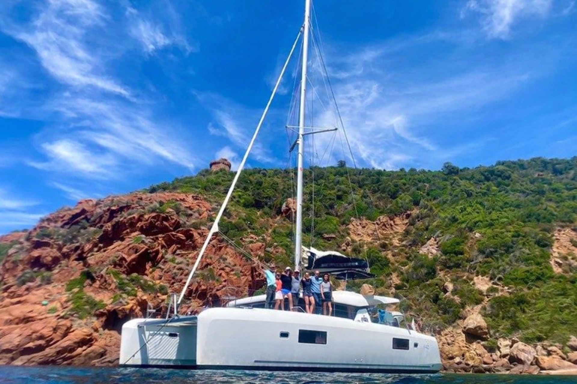 Voile et perfectionnement: traversée en catamaran vers la Corse