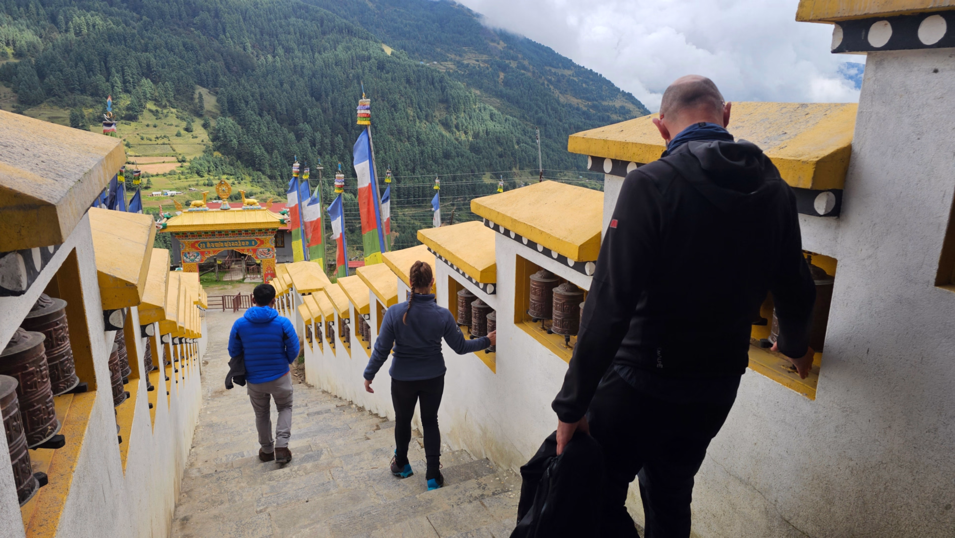 🏨 Hôtel 4* - Jours 1 à 2