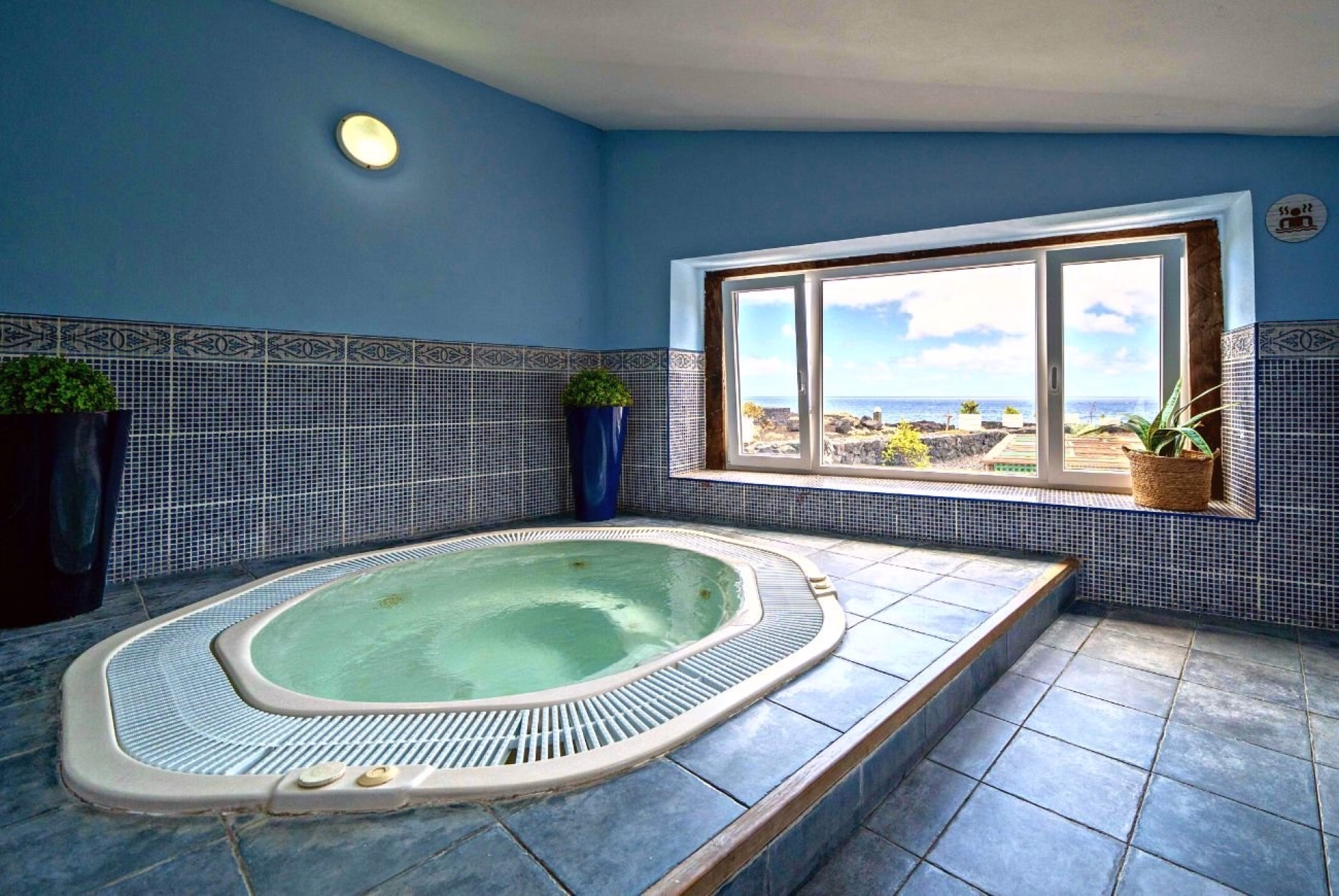 🏨 Hôtel 2* - Jours 6 à 7