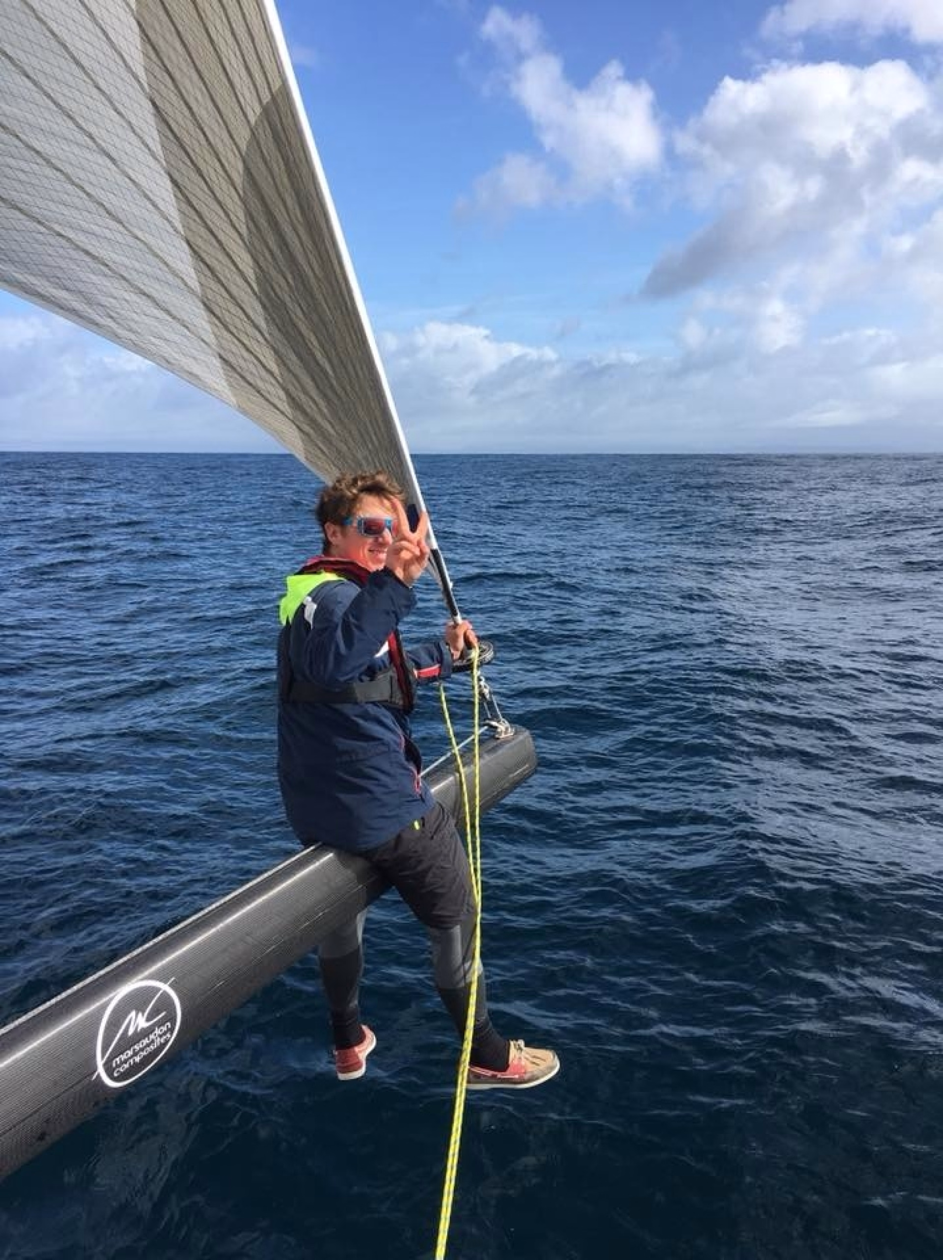 Stage de voile sur catamaran performant au départ de Bretagne
