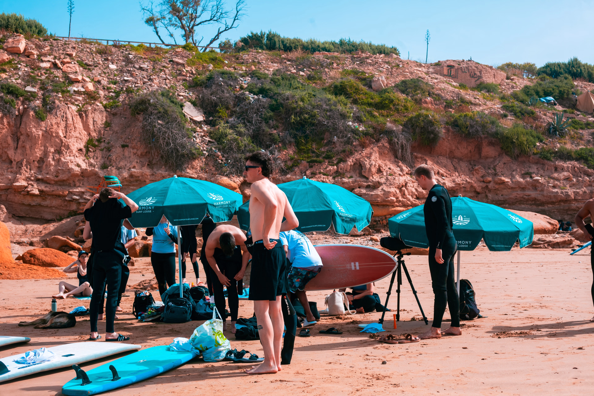 Taghazout Surf Vibes : une semaine entre vagues, soleil et partage