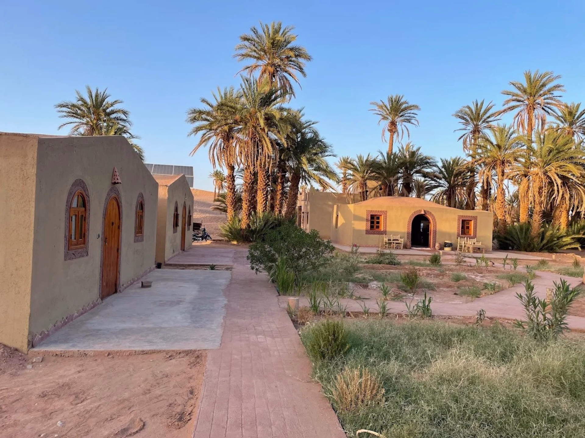 🏠 Auberge - Jour 1