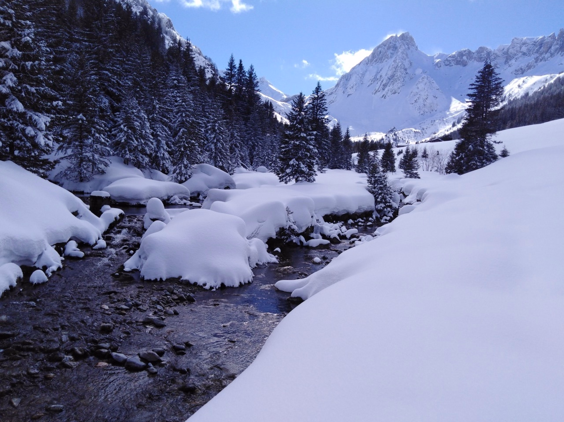 Raquettes, détente et balnéo au Pays du Mont-Blanc
