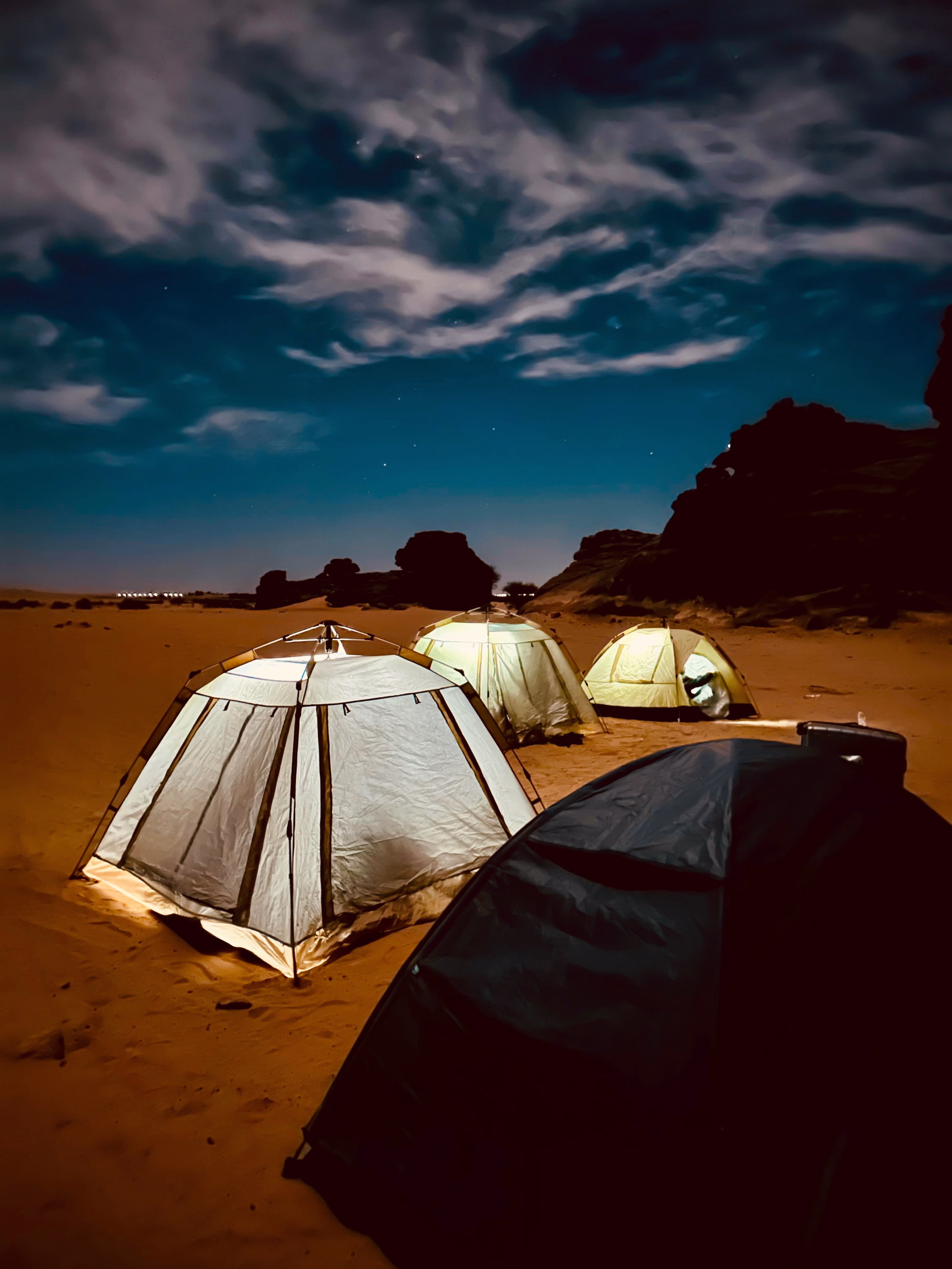 Yoga et aventure douce en Algérie : Sahara, Tassili n’Ajjer, Alger