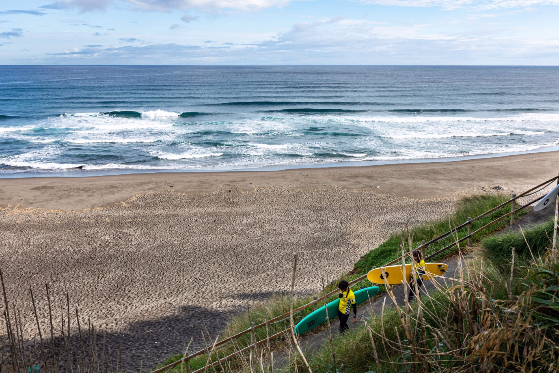 Surf aux Açores avec source chaude volcanique