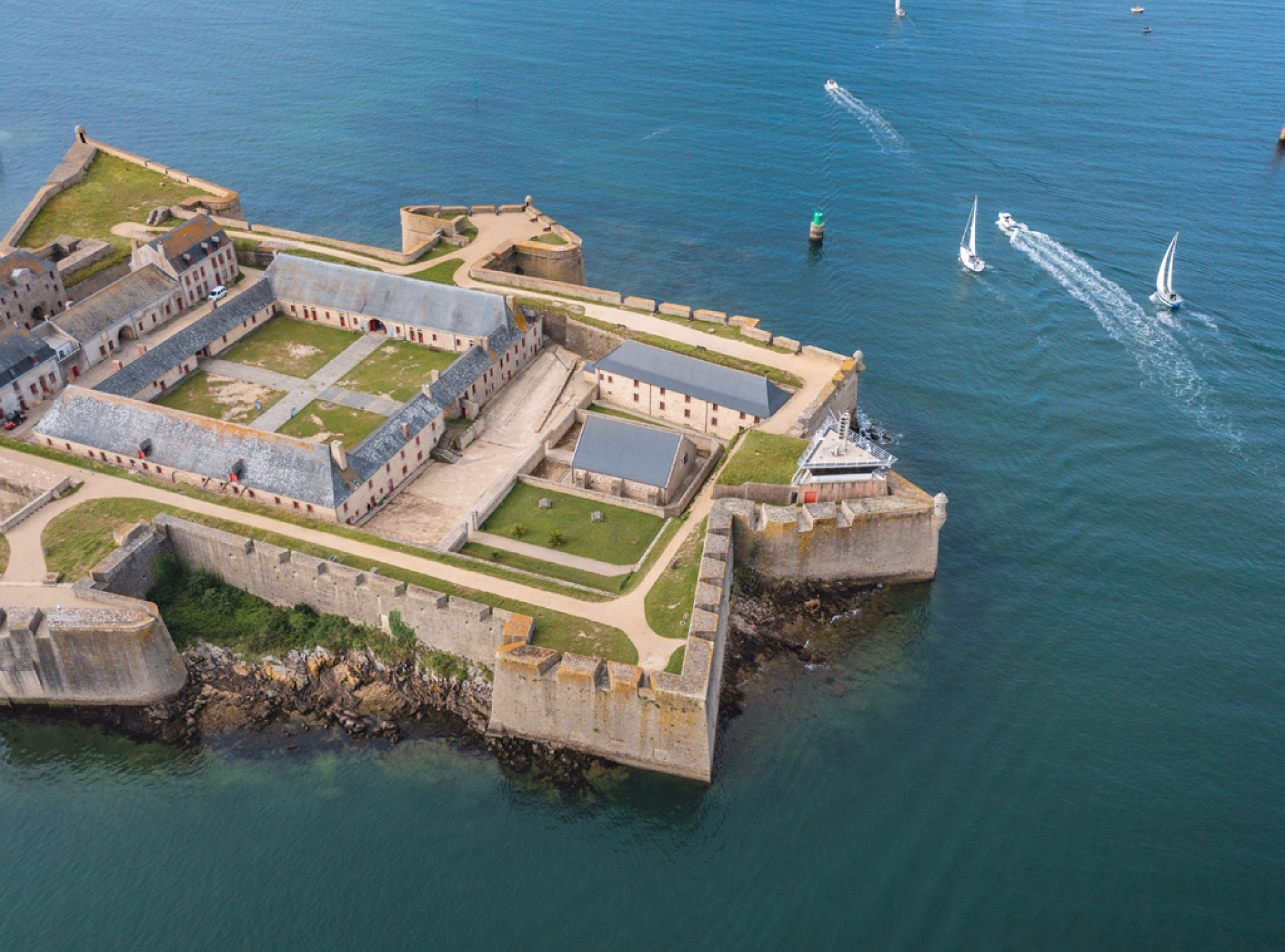 3 jours de nage en eau libre, sophrologie et massage en Bretagne