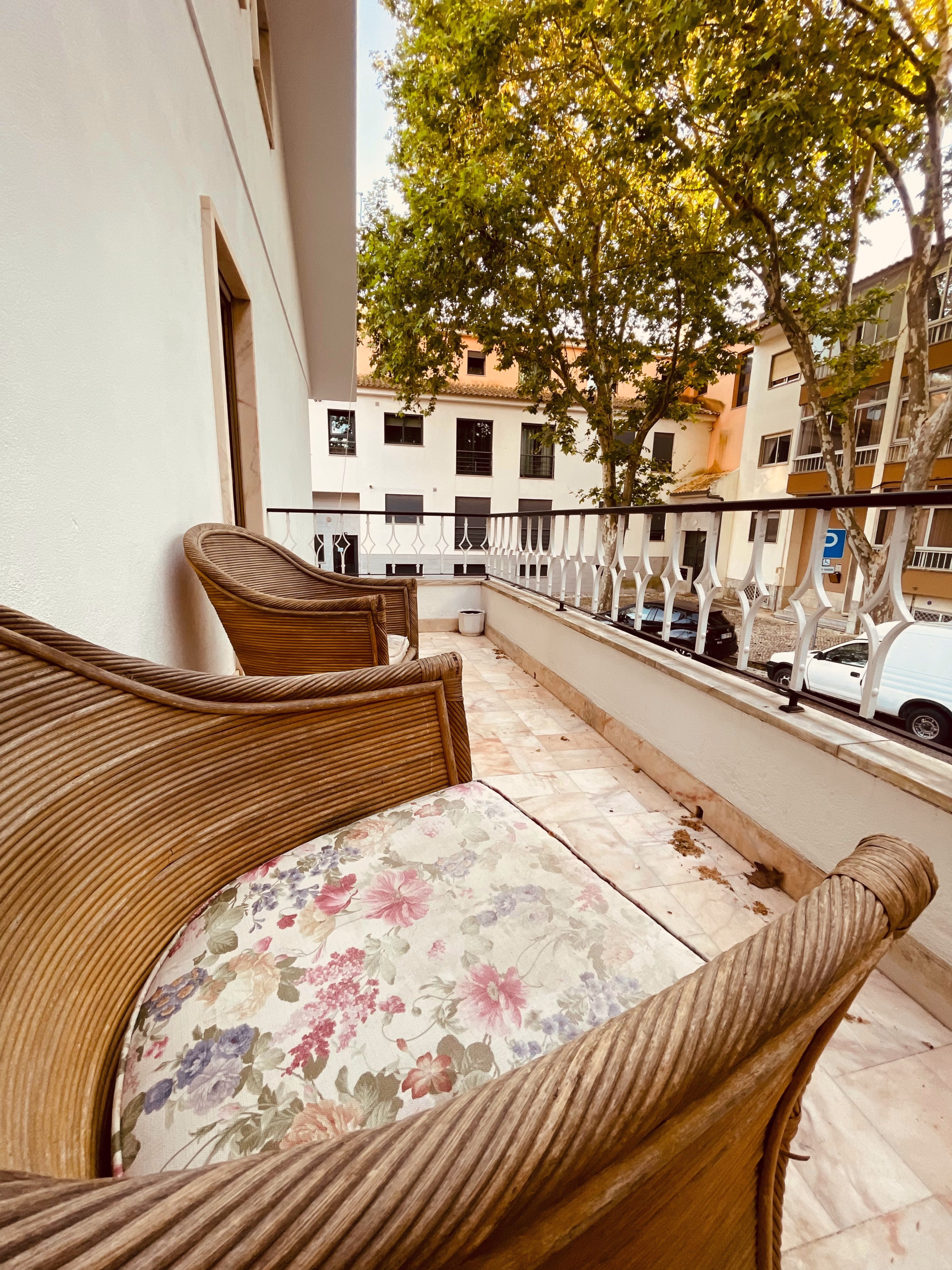 Surf & Chill sur le littoral emblématique de Lisbonne