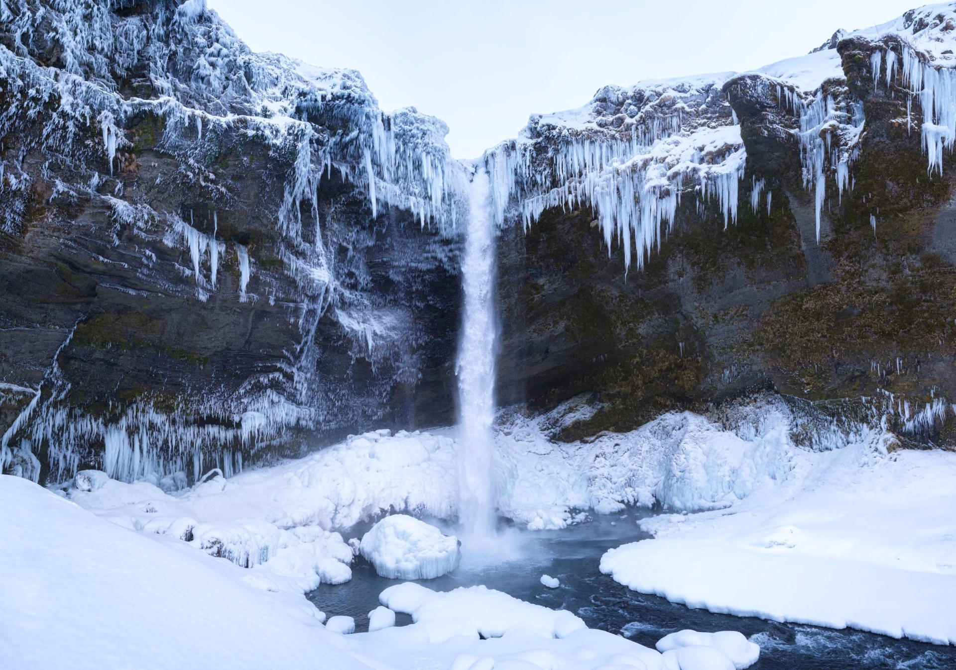 Circuit guidé d'hiver : Grottes de glace & Aurores boréales