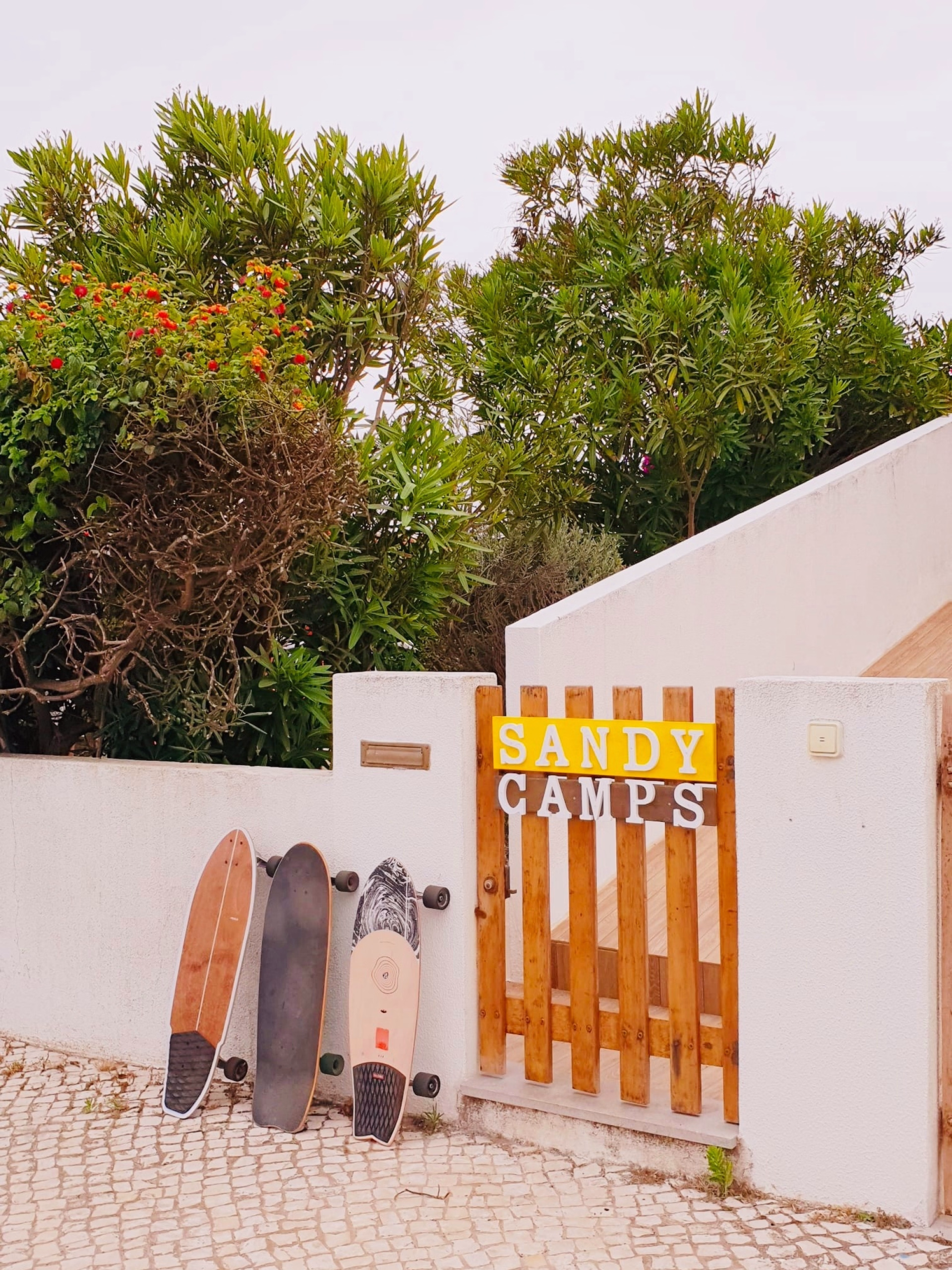 🏠 Surf House - Jours 1 à 7