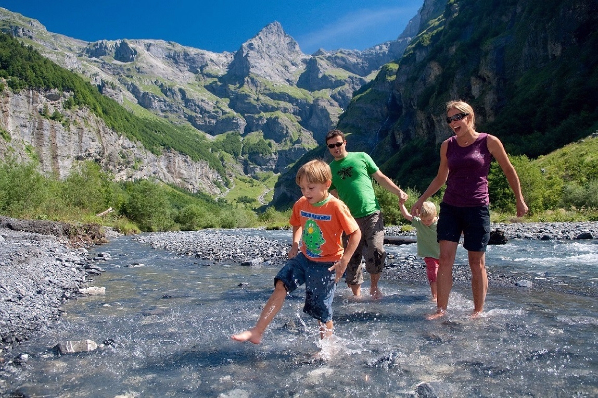 Séjour randonnée et activités en famille à Sixt-Fer-à-Cheval
