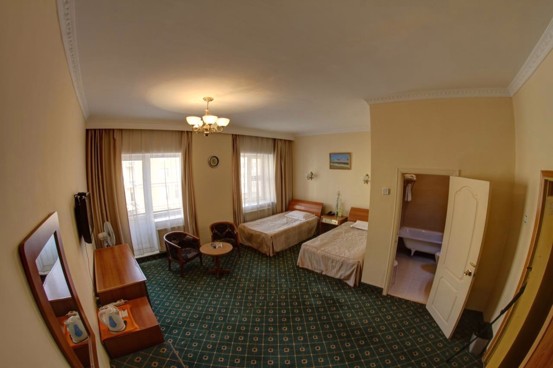 🏩 Hôtel 3* - Jour 12