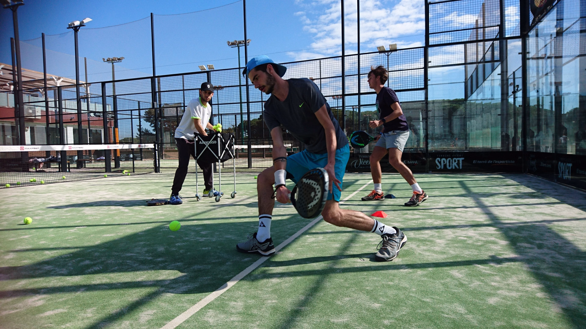 Séjour exclusif : 3 jours de padel et détente à Barcelone