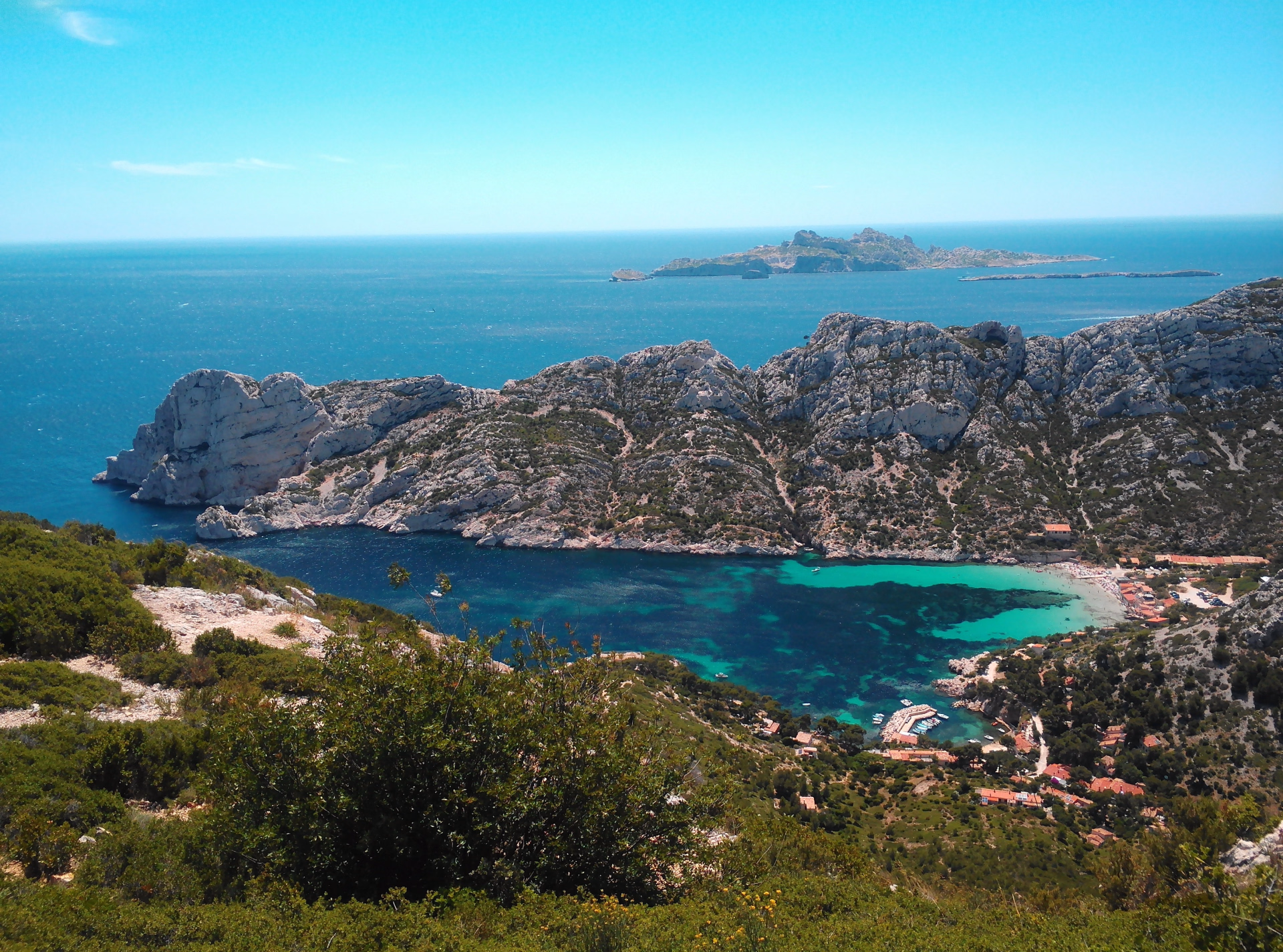 Randonnée entre mer et falaises dans les Calanques