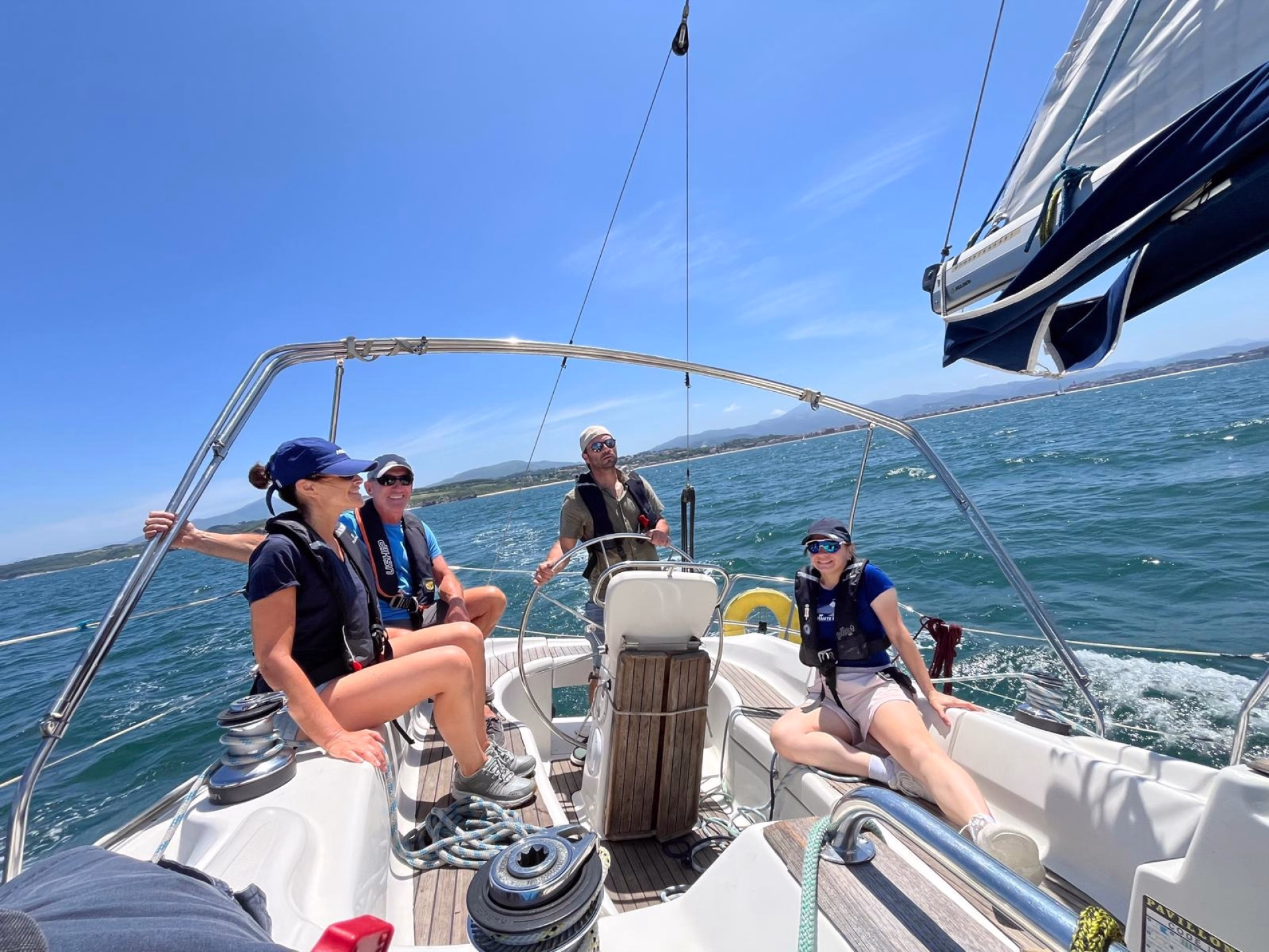 Croisière en voilier à la découverte du Pays basque