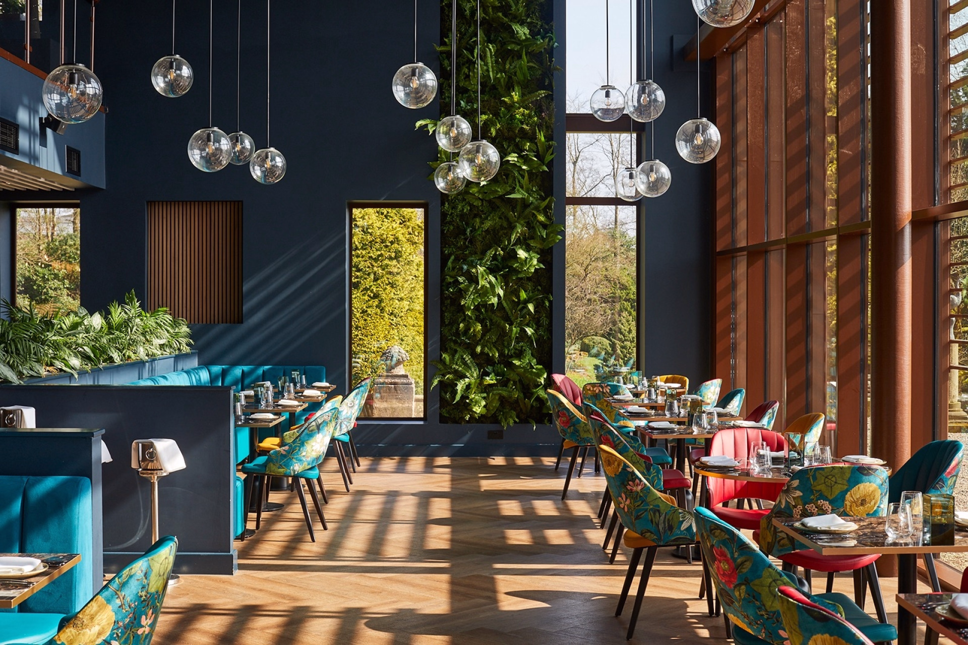 🏨 Hôtel 5* - Jours 3 à 7